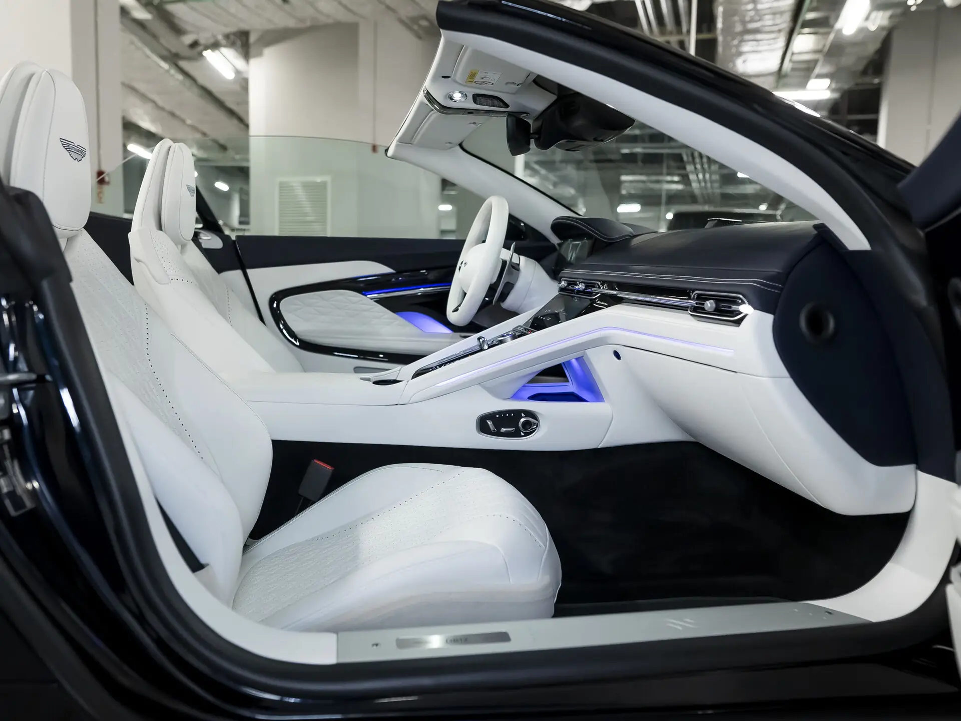 Aston Martin DB12, I, 2024 купить в салоне Million Miles