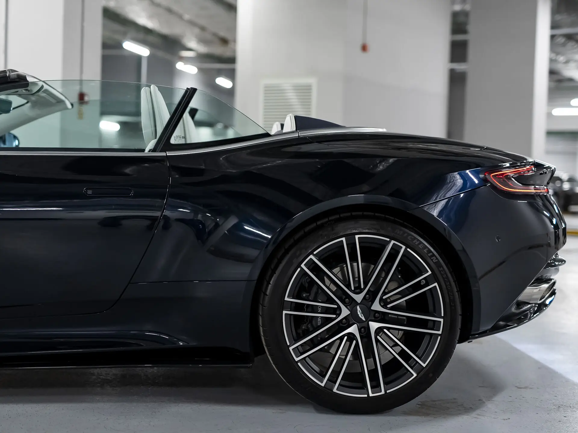 Aston Martin DB12, I, 2024 купить в салоне Million Miles