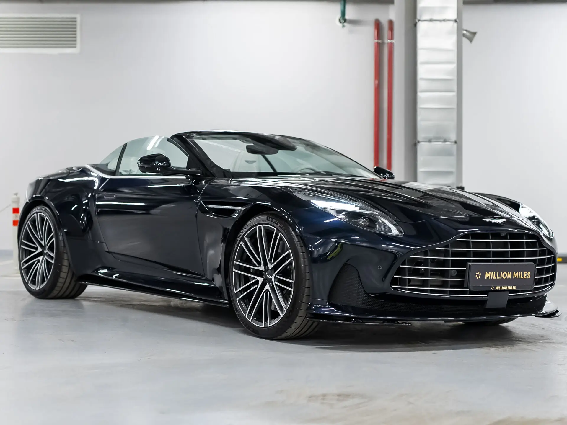Aston Martin DB12, I, 2024 купить в салоне Million Miles