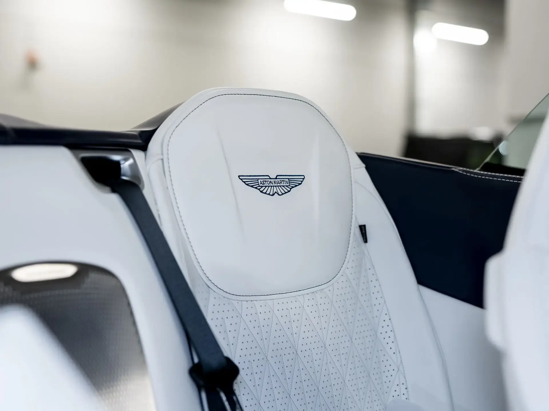 Aston Martin DB12, I, 2024 купить в салоне Million Miles