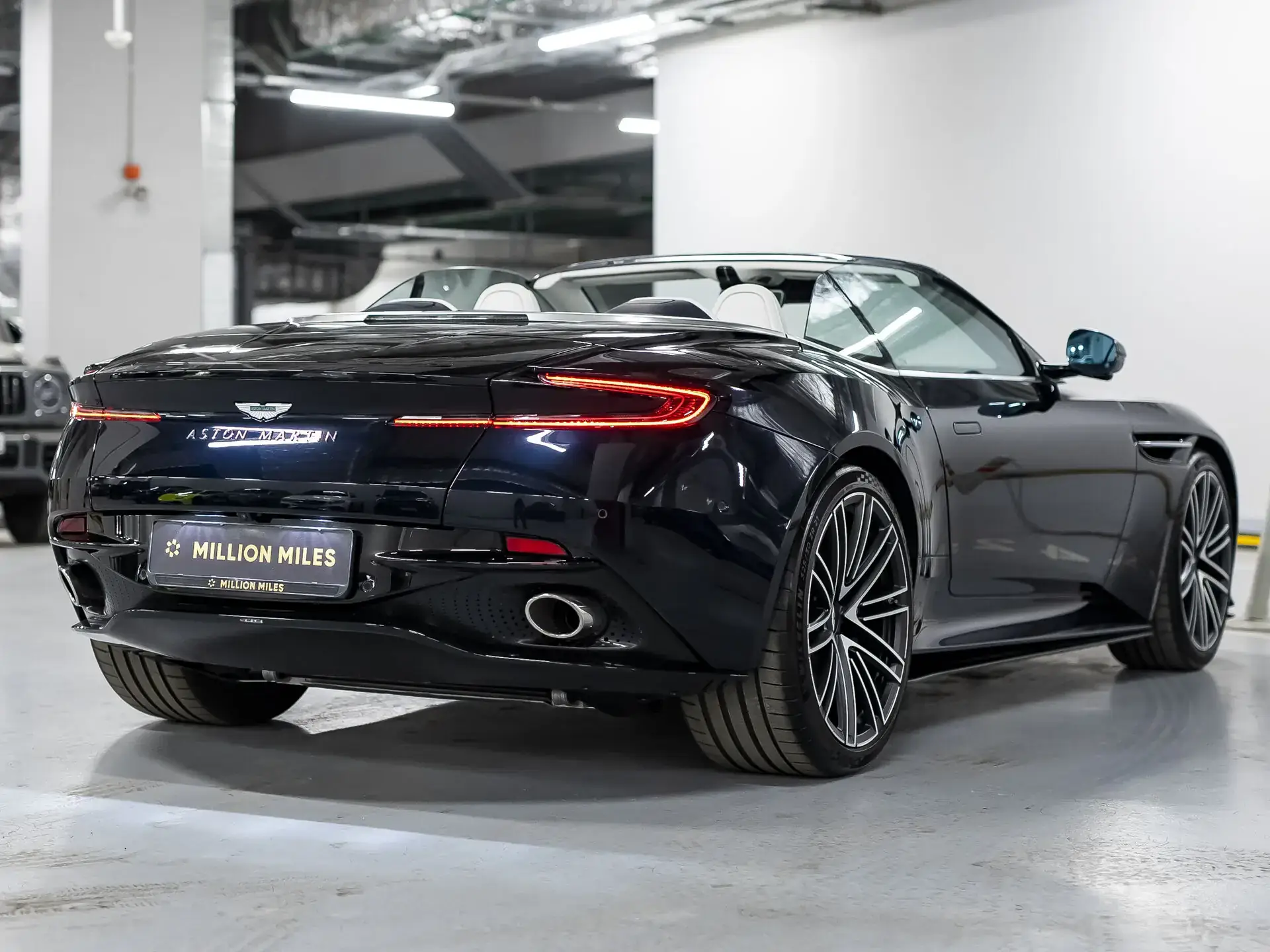 Aston Martin DB12, I, 2024 купить в салоне Million Miles