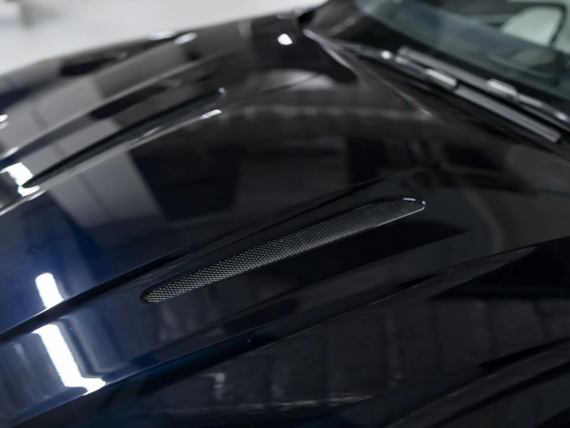 Aston Martin DB12, I, 2024 купить в салоне Million Miles