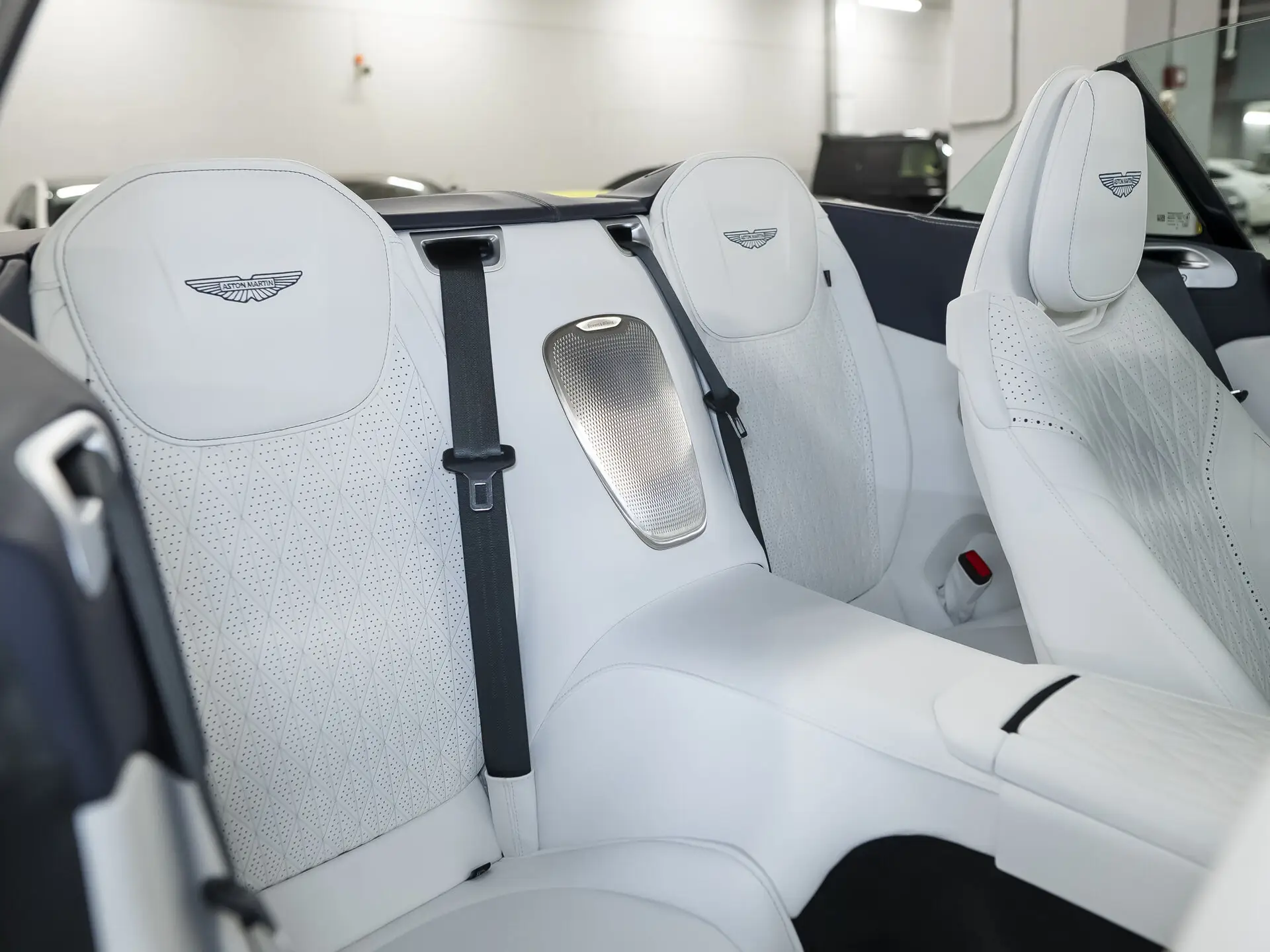 Aston Martin DB12, I, 2024 купить в салоне Million Miles