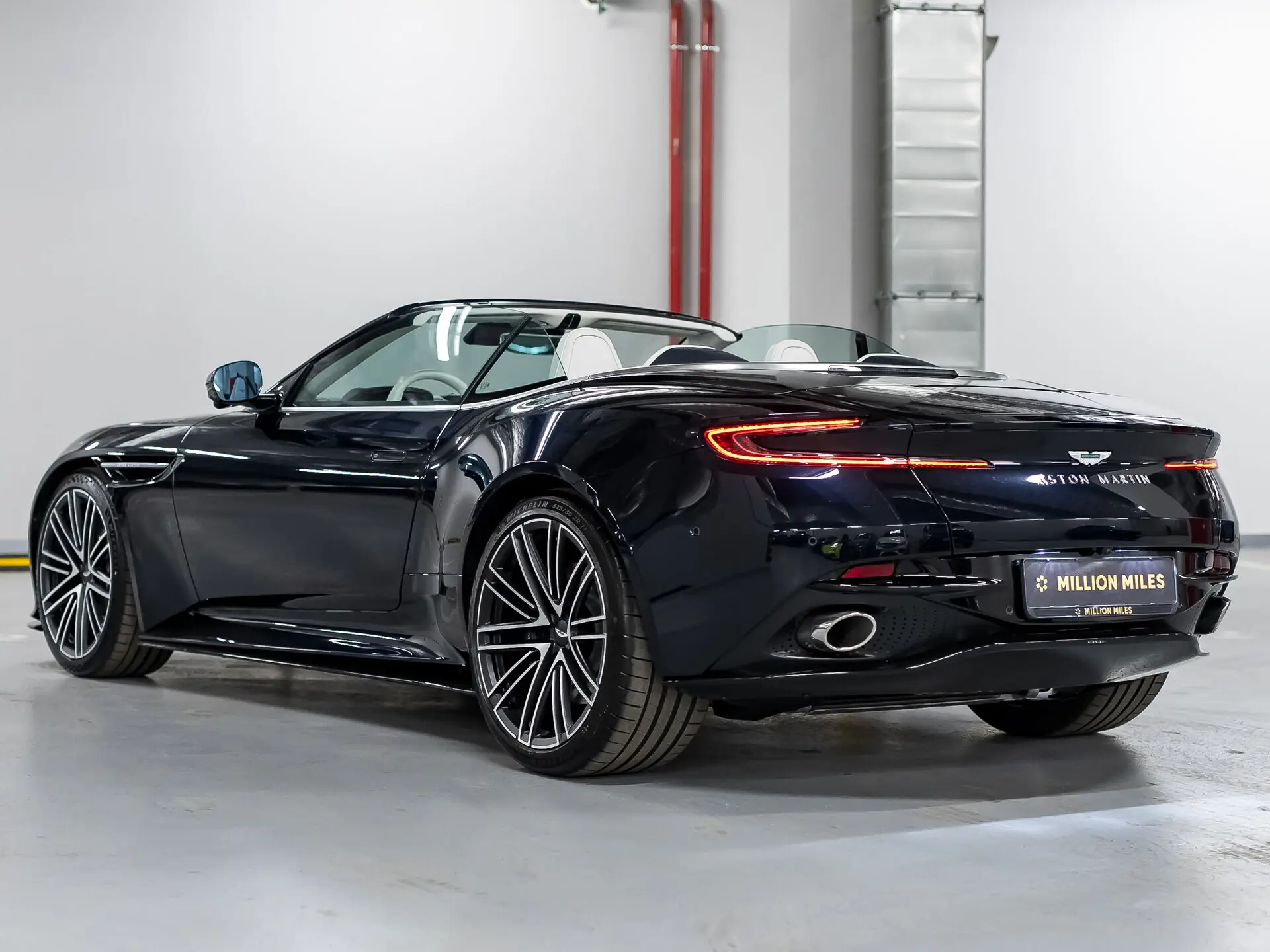 Aston Martin DB12, I, 2024 купить в салоне Million Miles