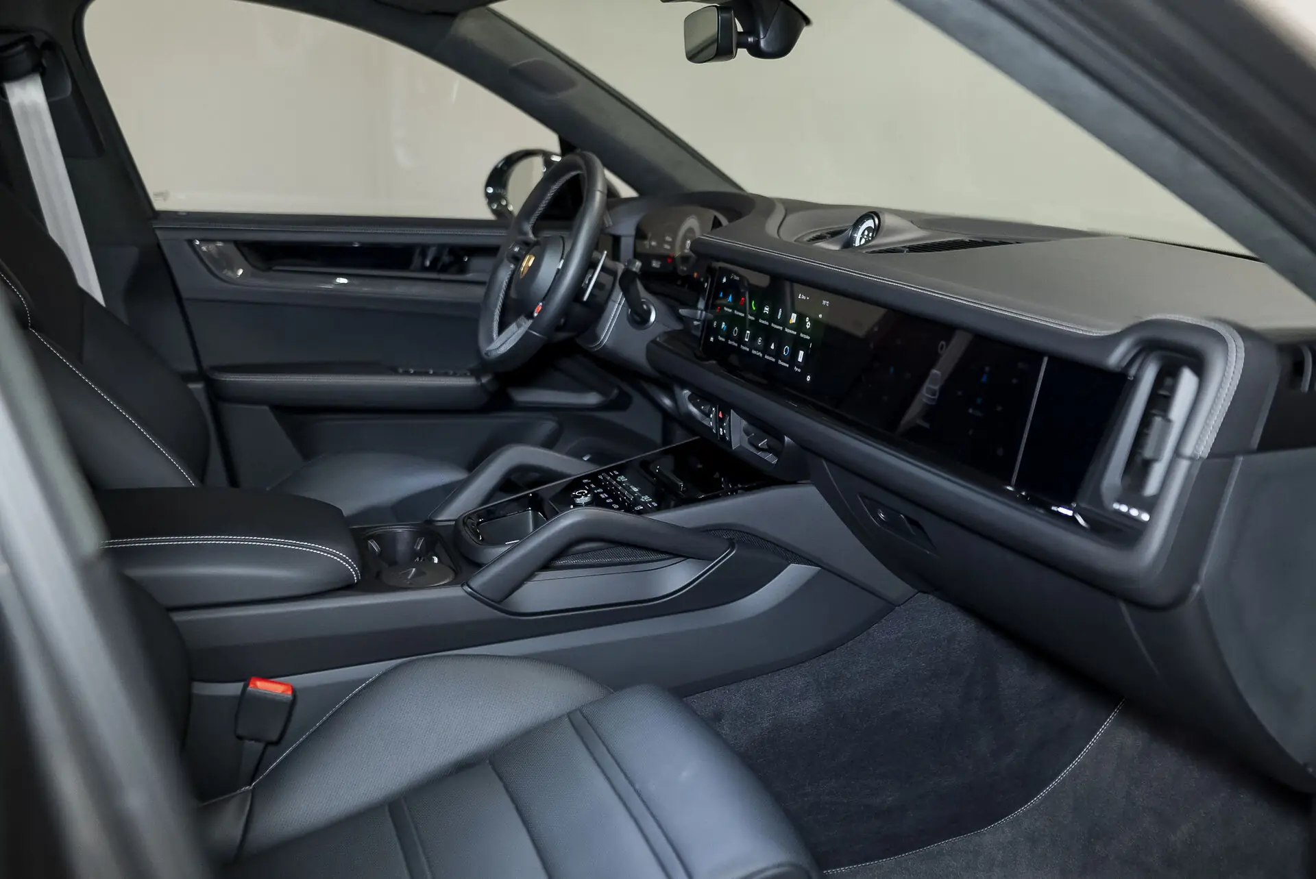 Porsche Cayenne, III Рестайлинг, 2025 купить в салоне Million Miles