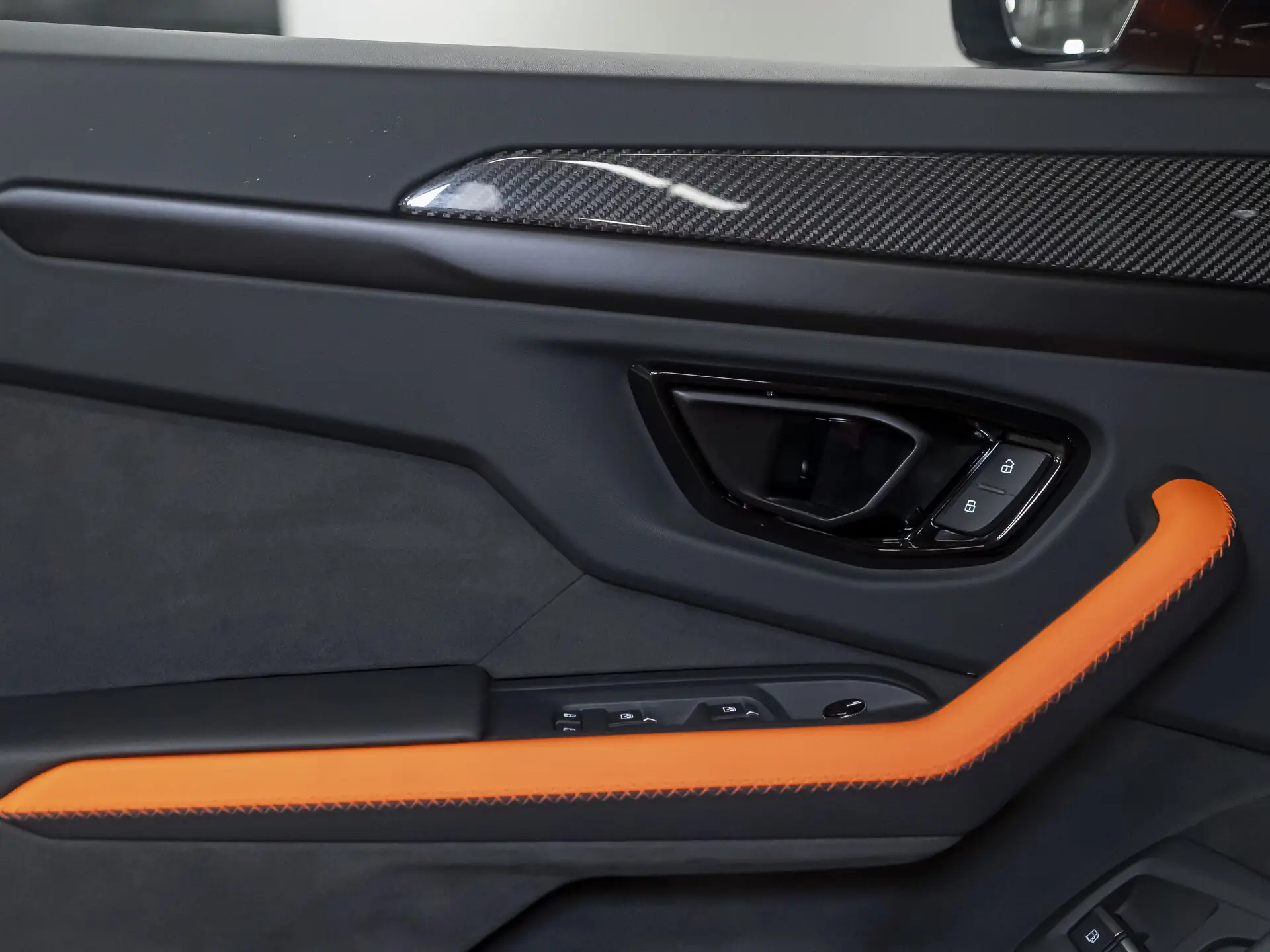 Lamborghini Urus, I Рестайлинг, 2025 купить в салоне Million Miles