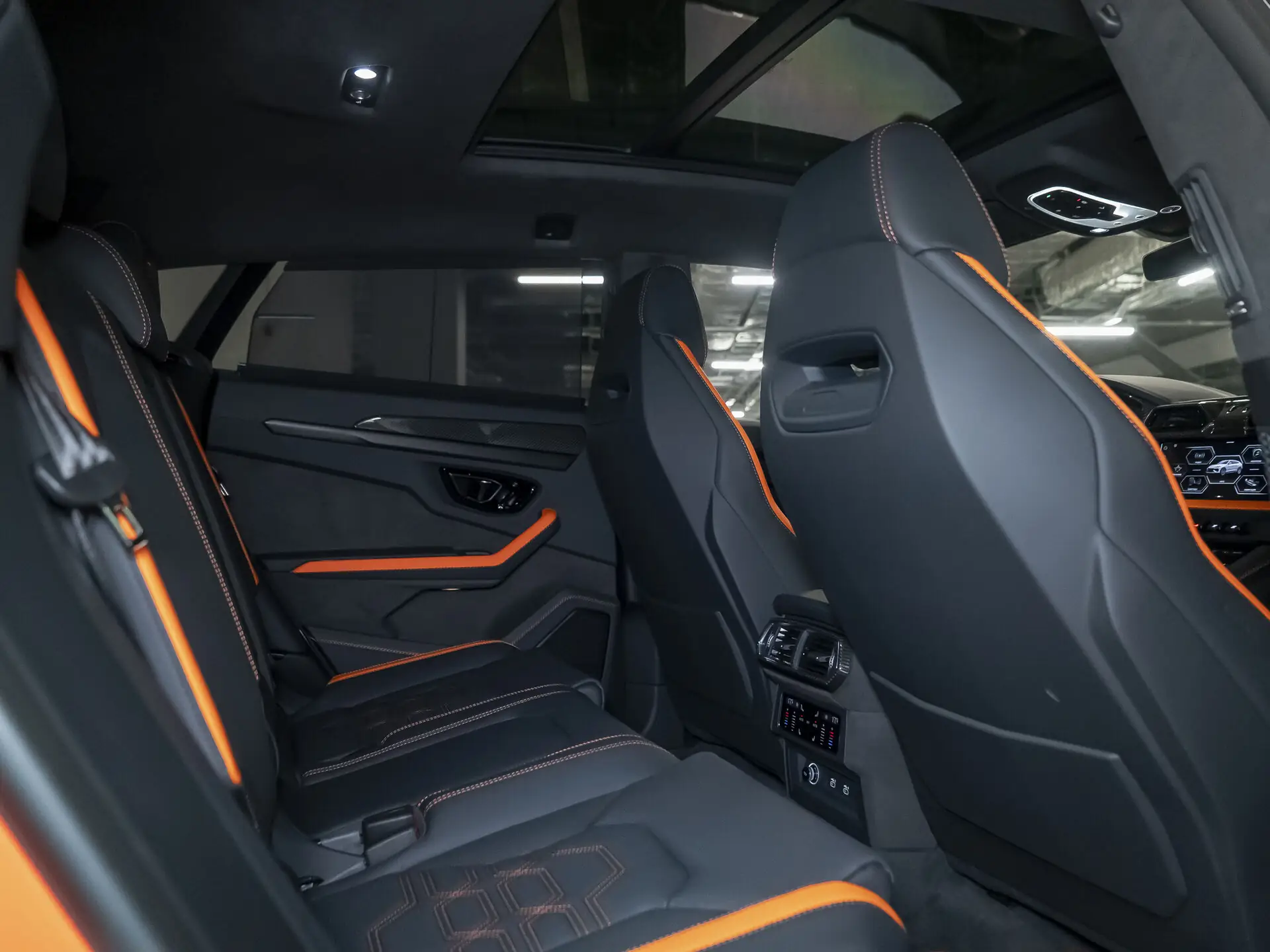 Lamborghini Urus, I Рестайлинг, 2025 купить в салоне Million Miles