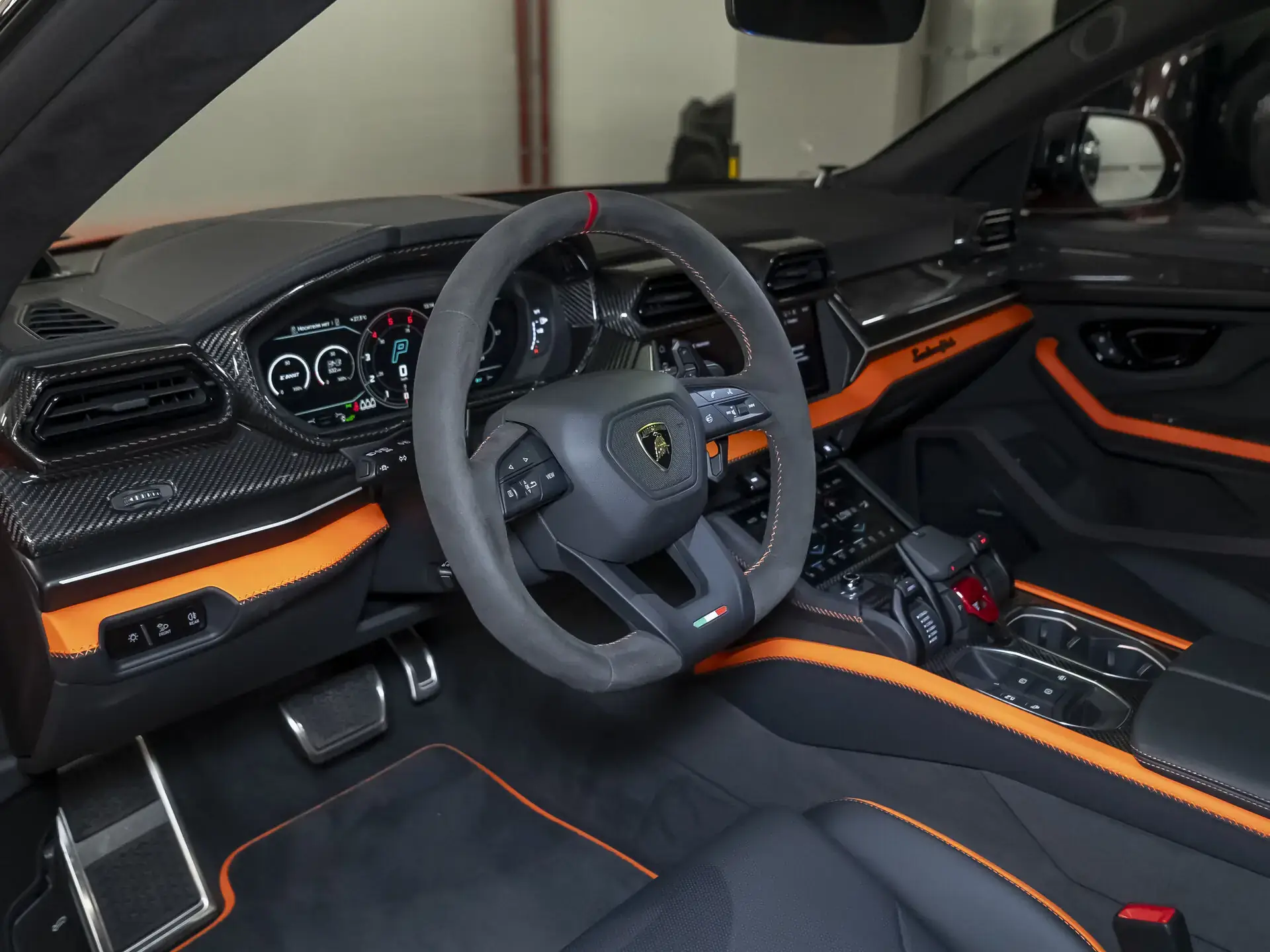 Lamborghini Urus, I Рестайлинг, 2025 купить в салоне Million Miles