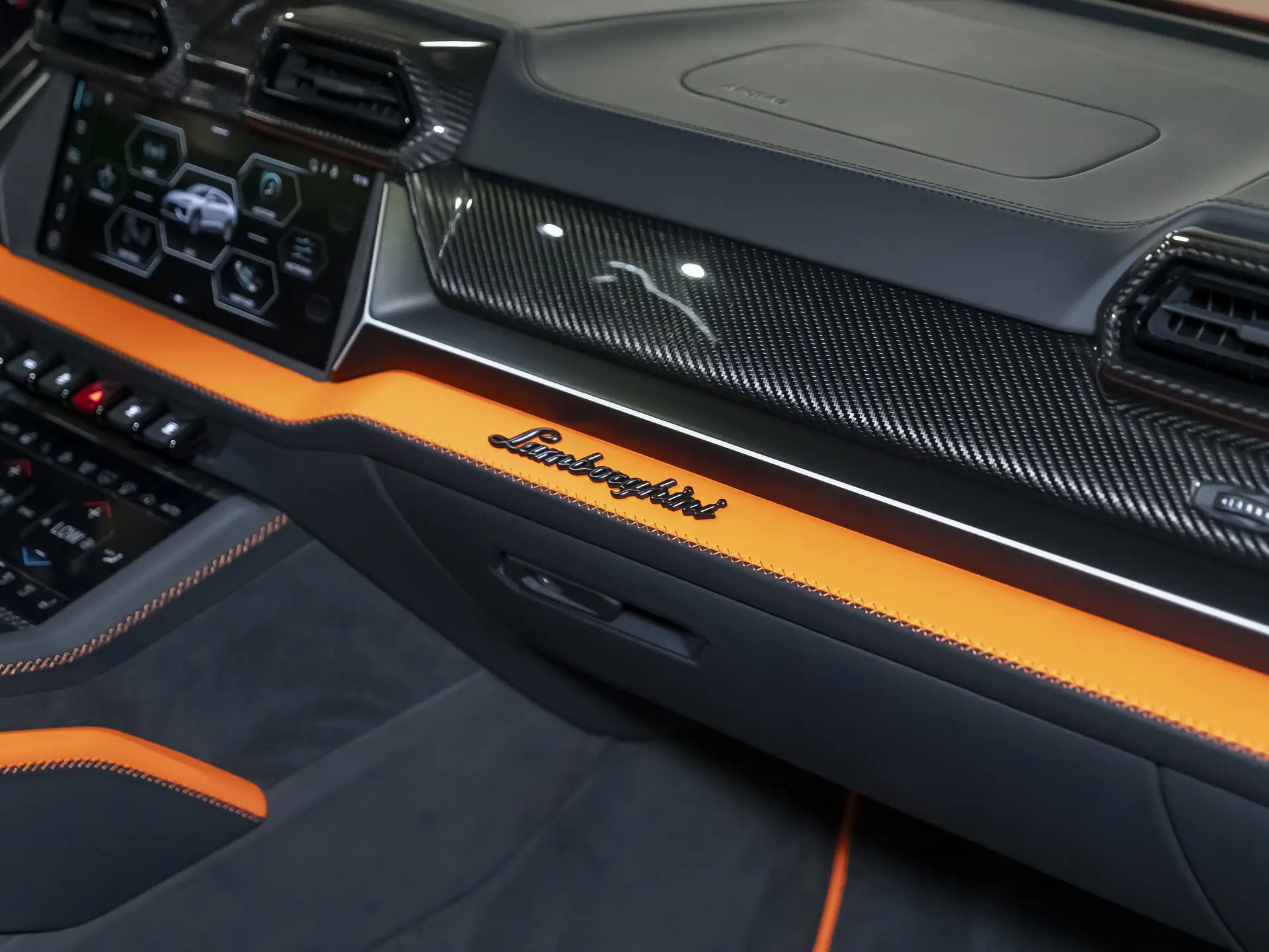 Lamborghini Urus, I Рестайлинг, 2025 купить в салоне Million Miles