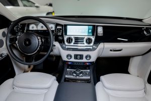 Rolls-Royce, Ghost, I Рестайлинг (Series II), 2016 купить в салоне Million Miles