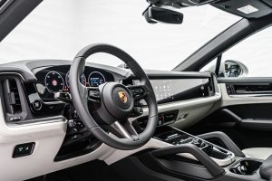 Porsche, Cayenne, III Рестайлинг, 2025 купить в салоне Million Miles