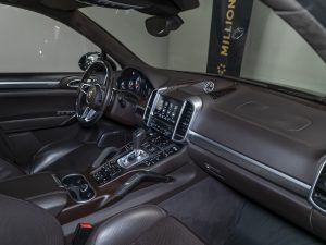 Porsche, Cayenne, II Рестайлинг (958), 2017 купить в салоне Million Miles