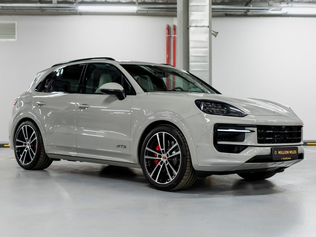 Porsche, Cayenne, III Рестайлинг, 2024 купить в салоне Million Miles
