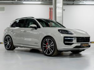 Porsche, Cayenne, III Рестайлинг, 2024 купить в салоне Million Miles