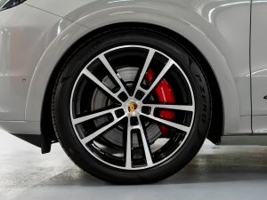 Porsche, Cayenne, III Рестайлинг, 2024 купить в салоне Million Miles