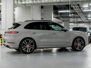 Porsche, Cayenne, III Рестайлинг, 2024 купить в салоне Million Miles