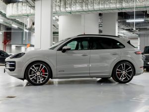 Porsche, Cayenne, III Рестайлинг, 2024 купить в салоне Million Miles