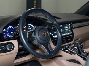 Porsche, Cayenne, III, 2022 купить в салоне Million Miles