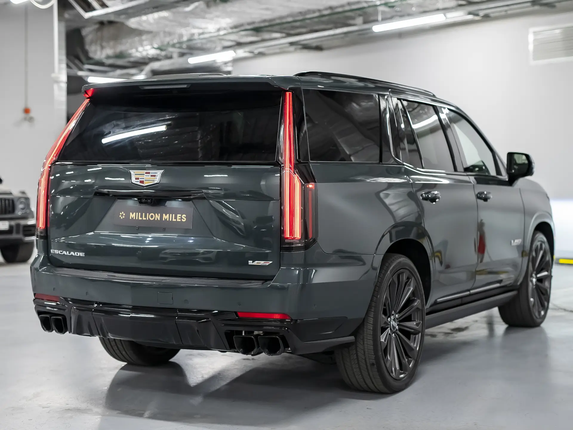 Cadillac Escalade-V, I Рестайлинг, 2024 купить в салоне Million Miles