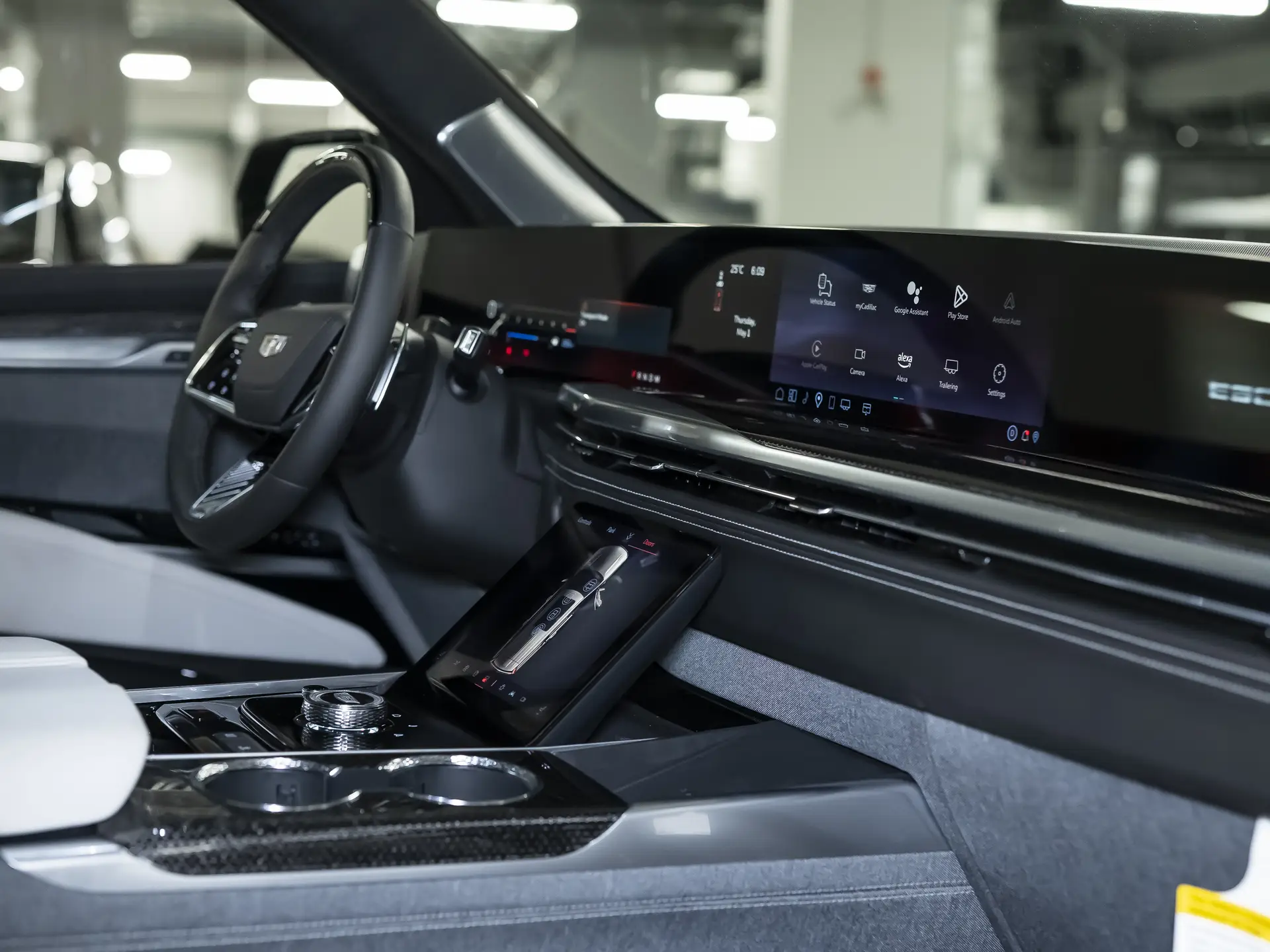 Cadillac Escalade-V, I Рестайлинг, 2024 купить в салоне Million Miles