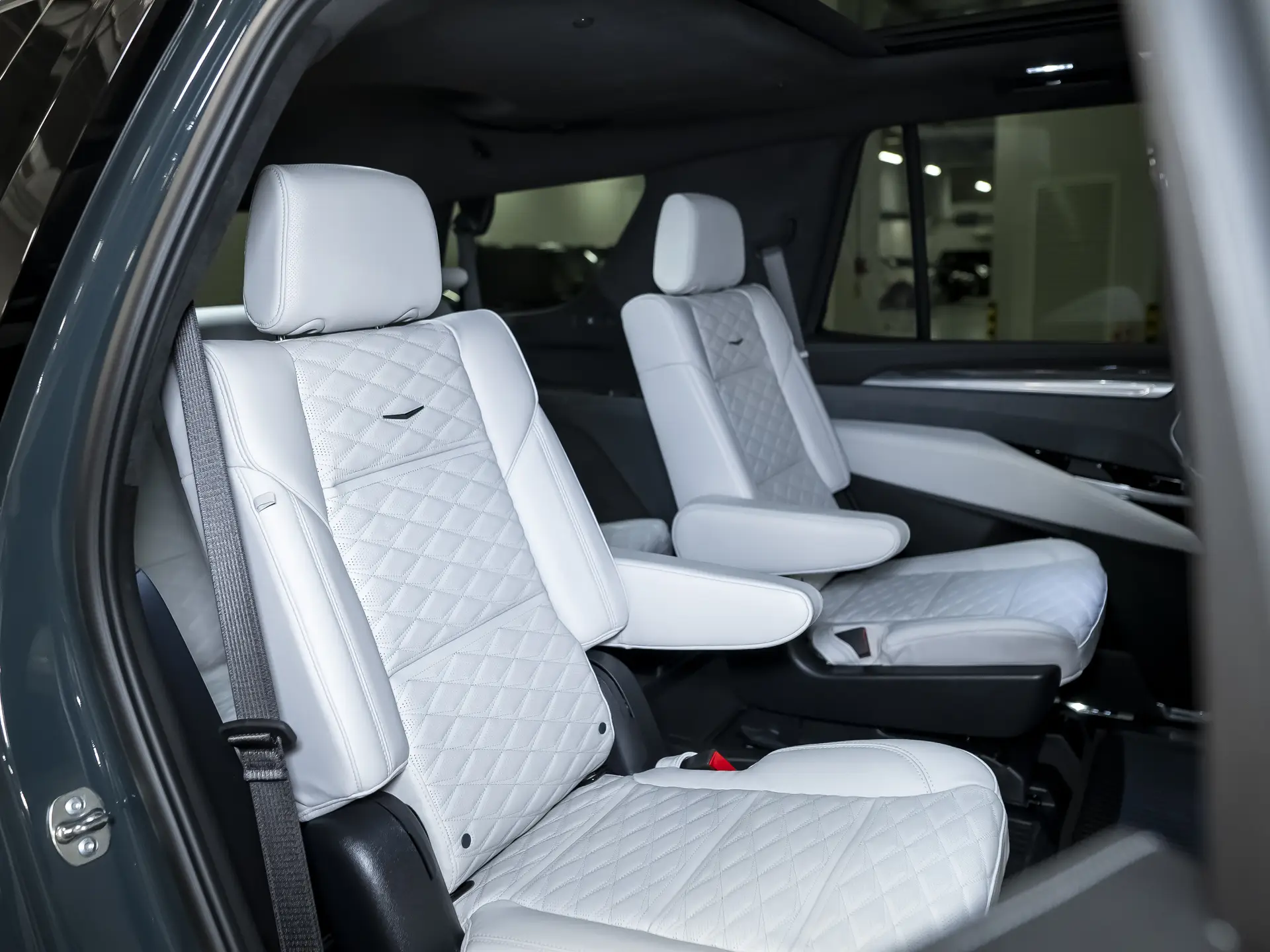 Cadillac Escalade-V, I Рестайлинг, 2024 купить в салоне Million Miles