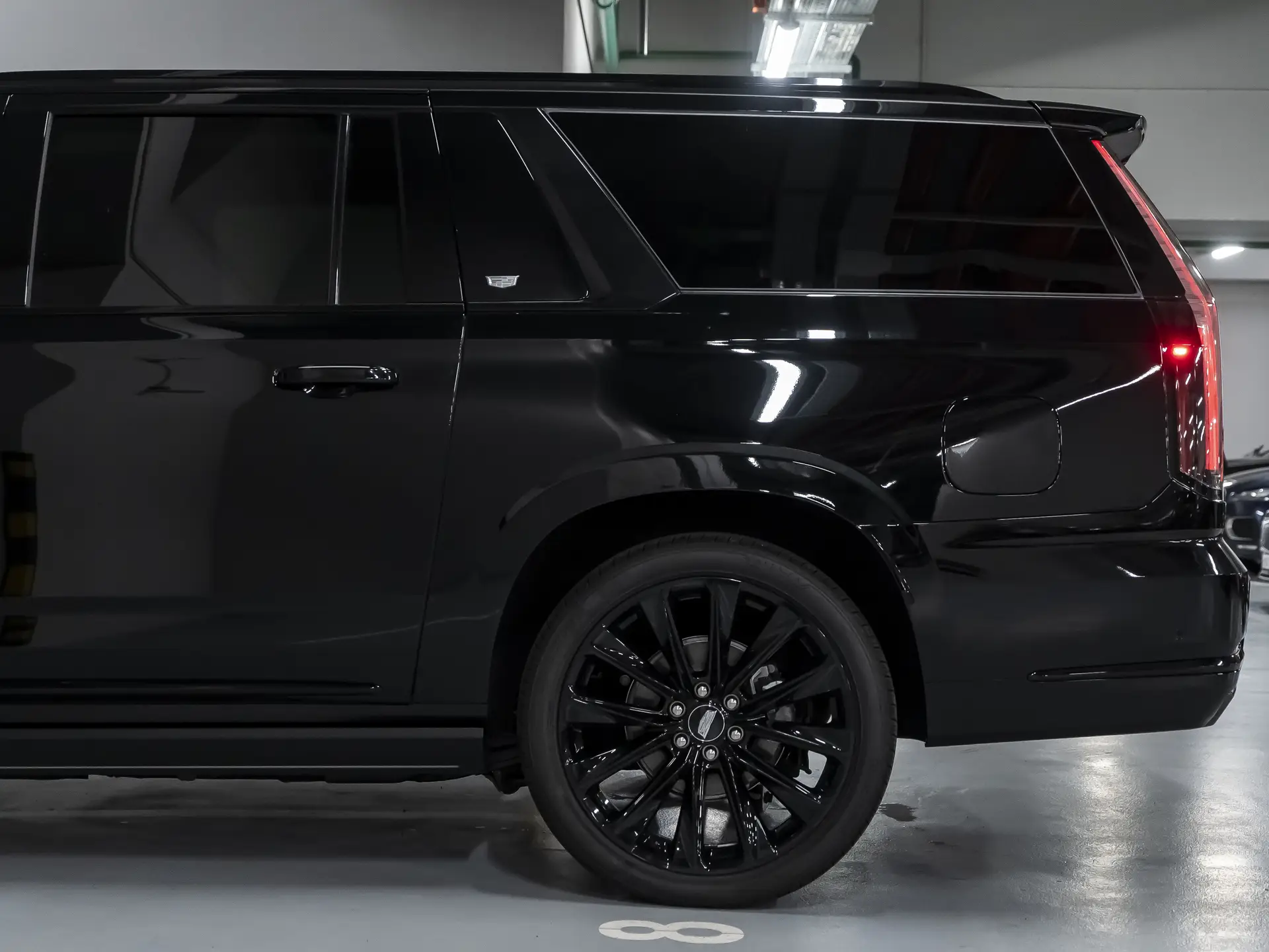 Cadillac Escalade ESV, V Рестайлинг, 2025 купить в салоне Million Miles