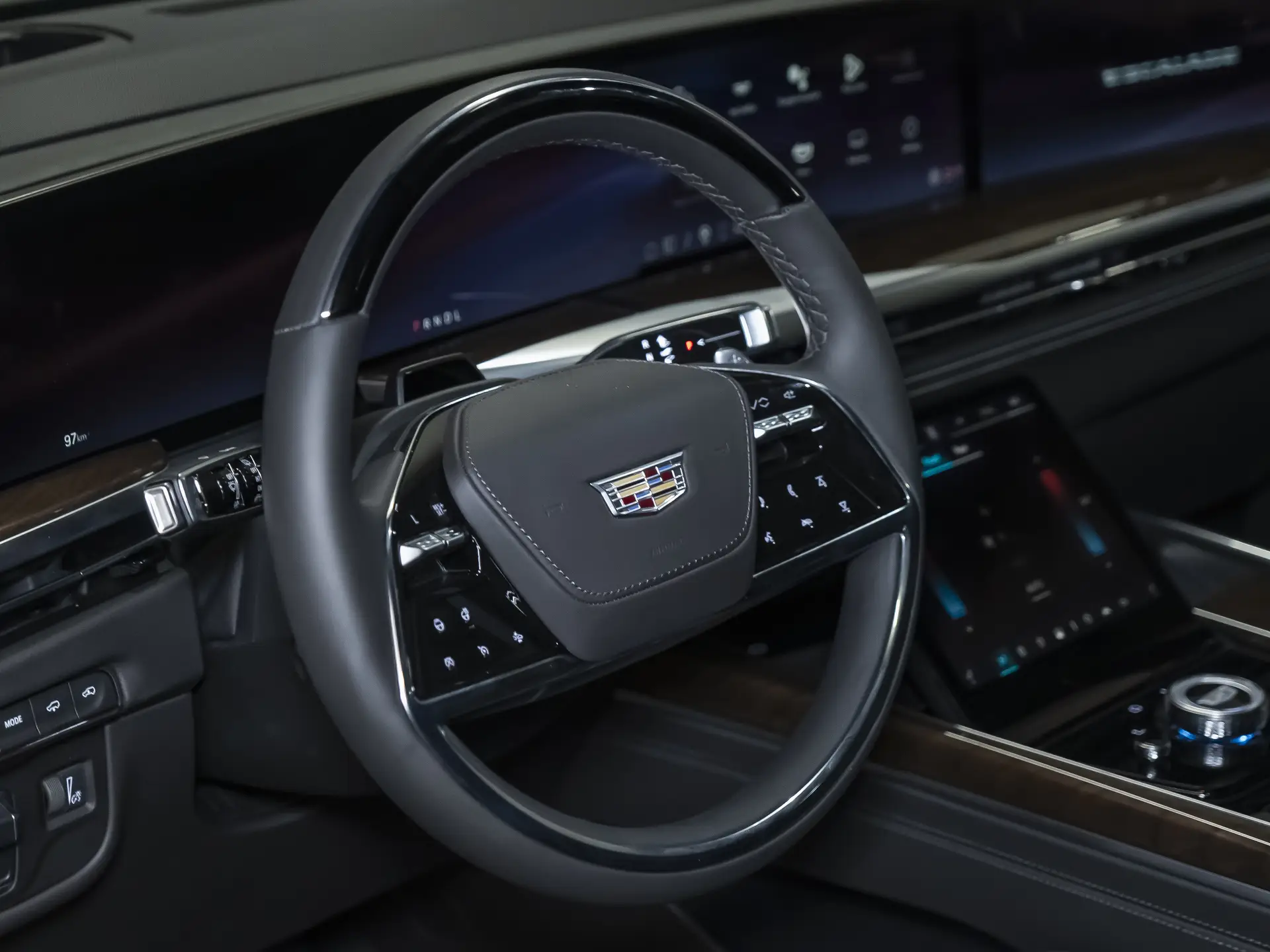 Cadillac Escalade ESV, V Рестайлинг, 2025 купить в салоне Million Miles