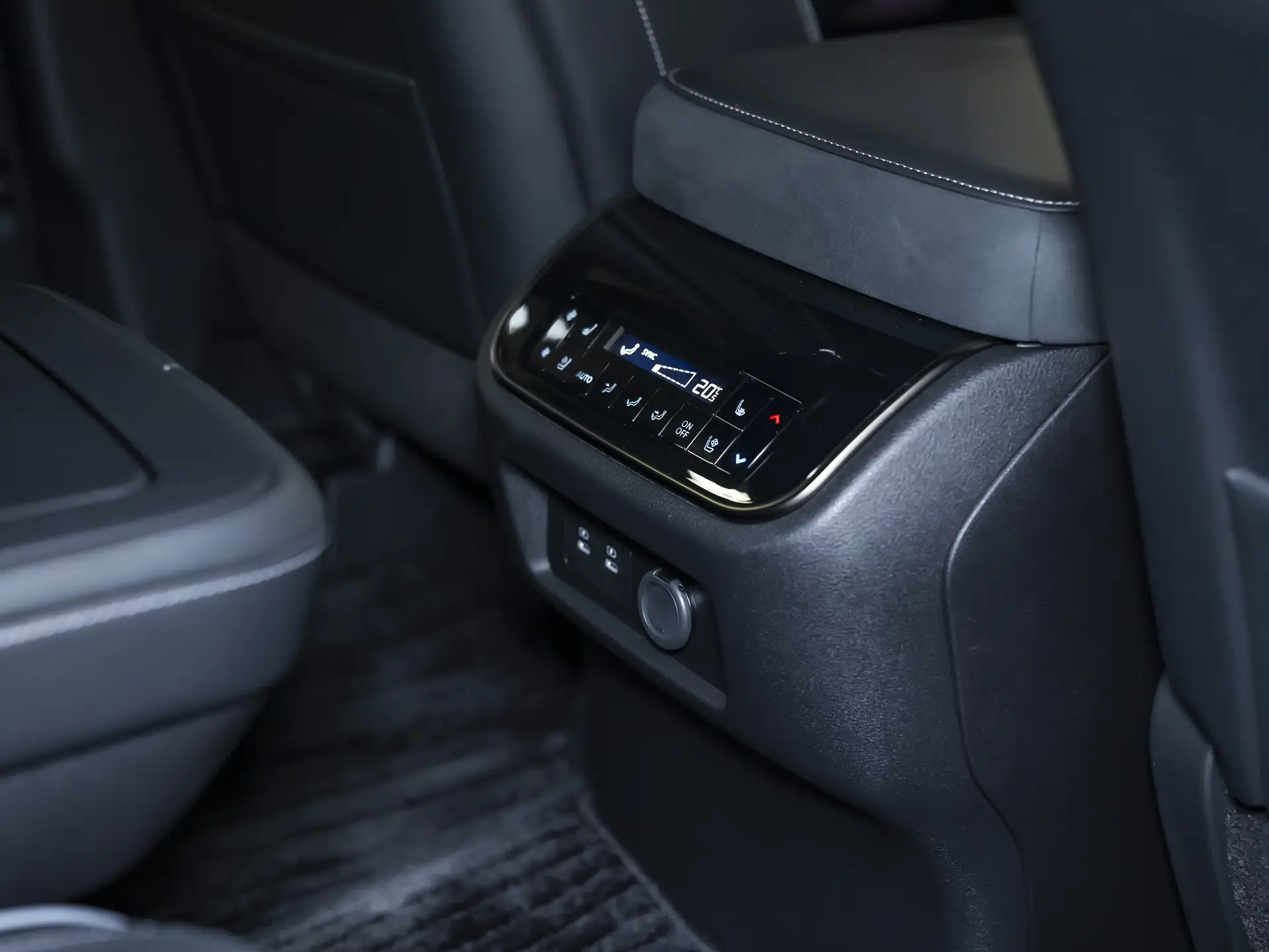 Infiniti QX80, II, 2025 купить в салоне Million Miles