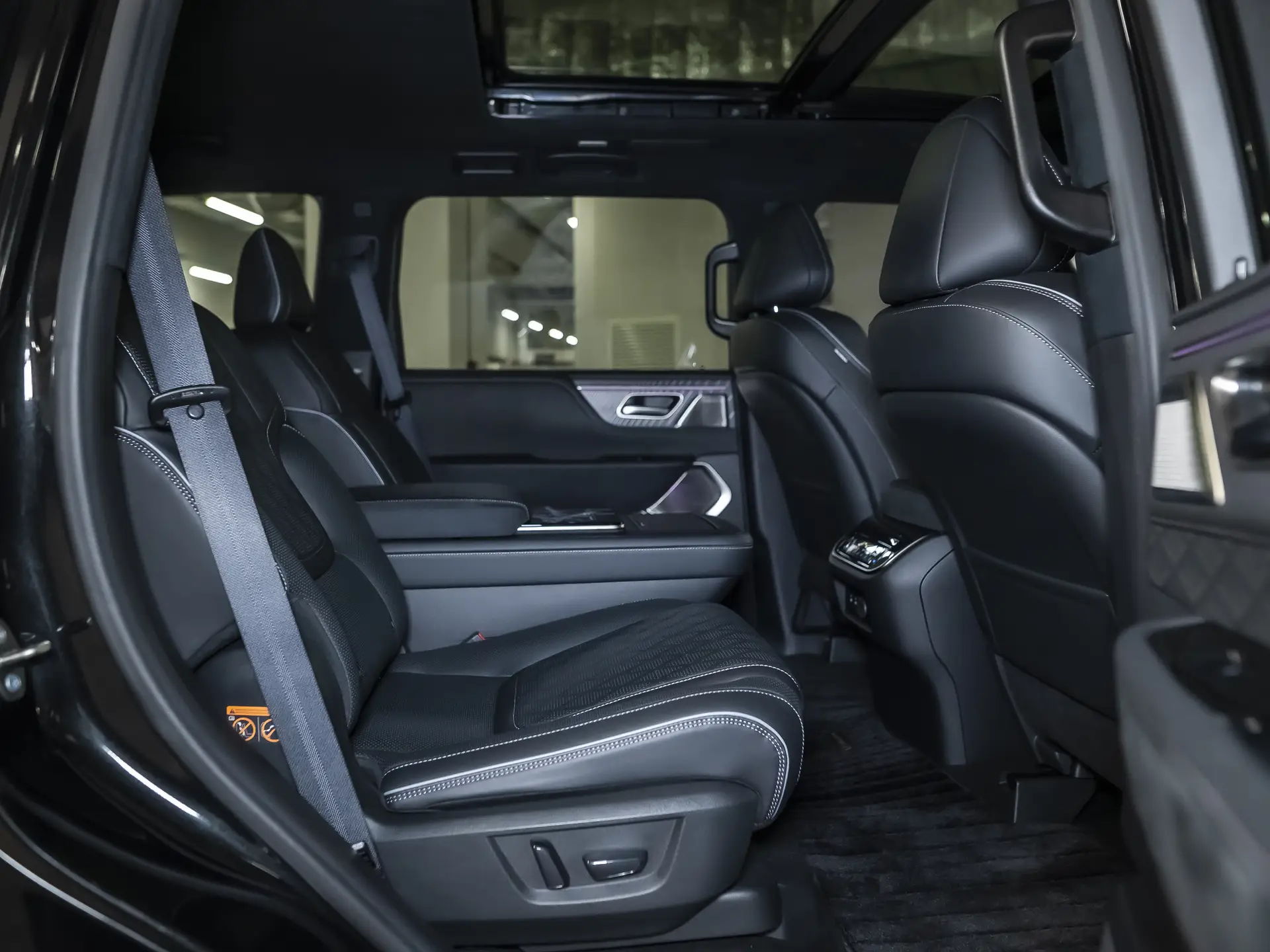 Infiniti QX80, II, 2025 купить в салоне Million Miles