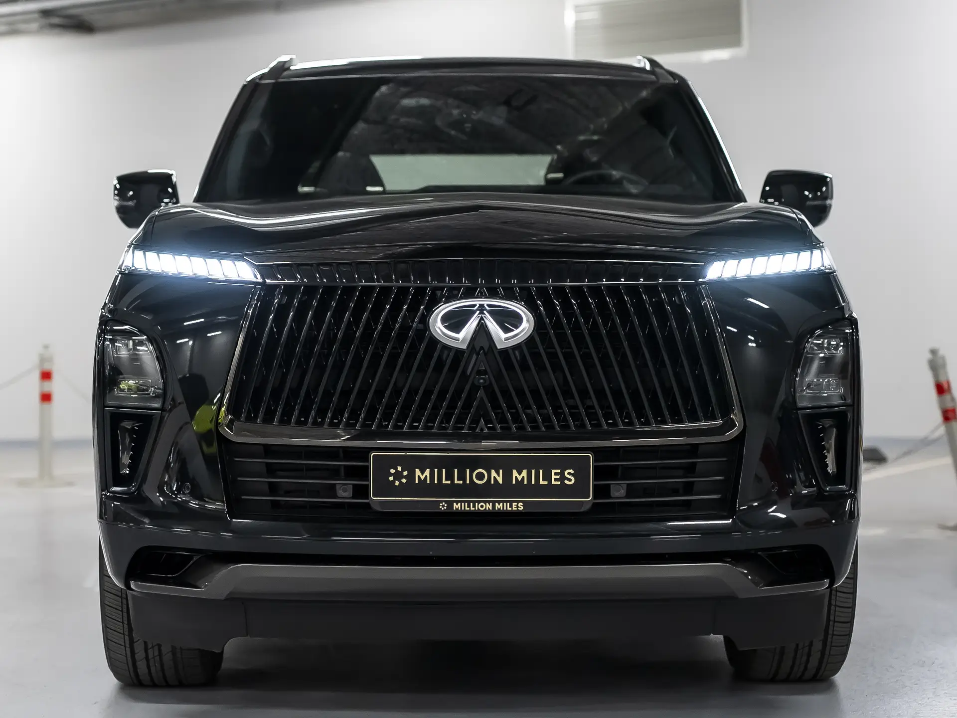 Infiniti QX80, II, 2025 купить в салоне Million Miles