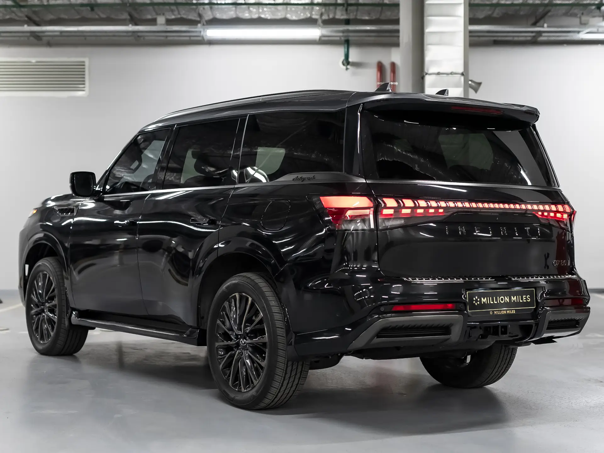 Infiniti QX80, II, 2025 купить в салоне Million Miles