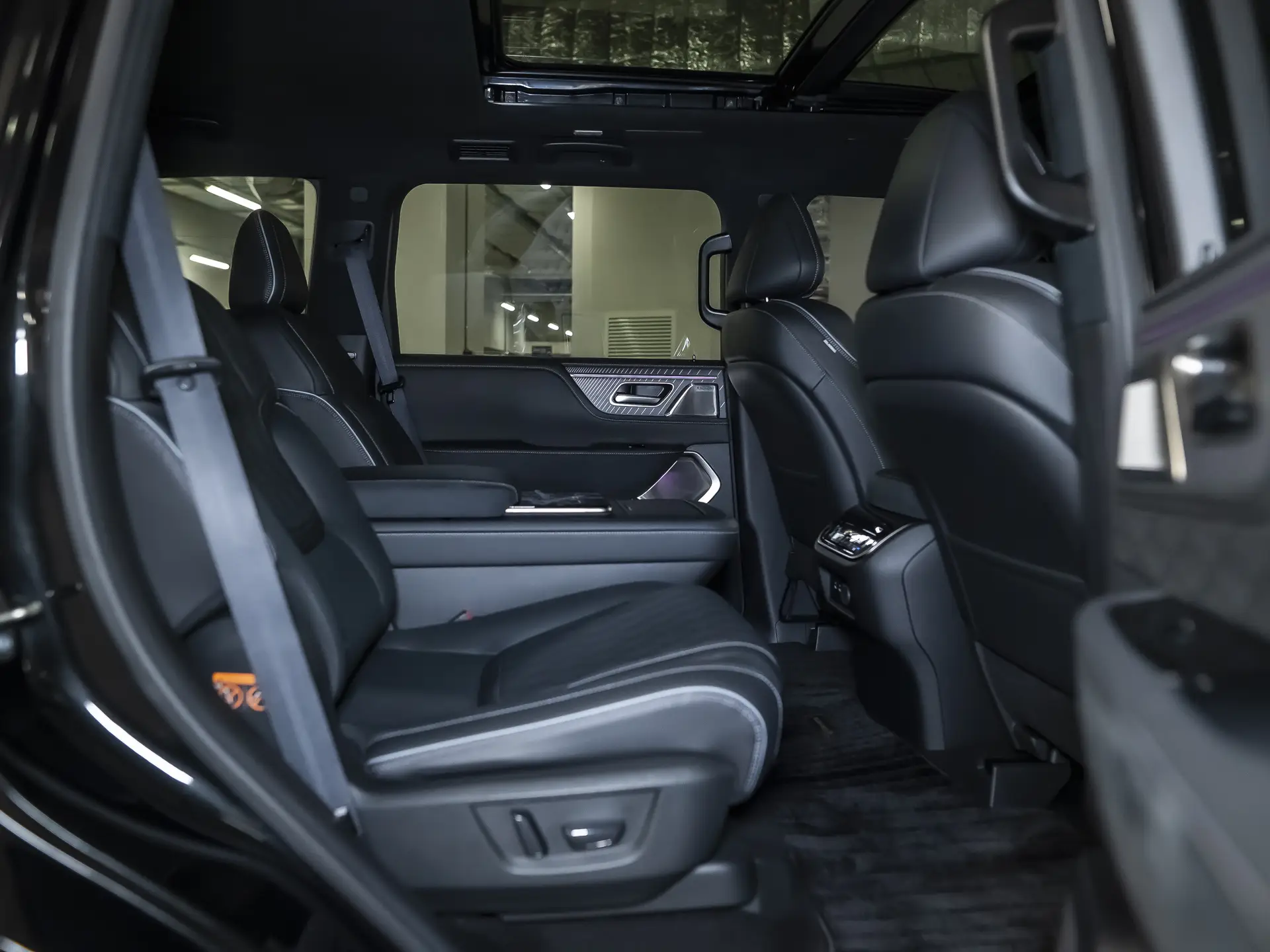 Infiniti QX80, II, 2025 купить в салоне Million Miles