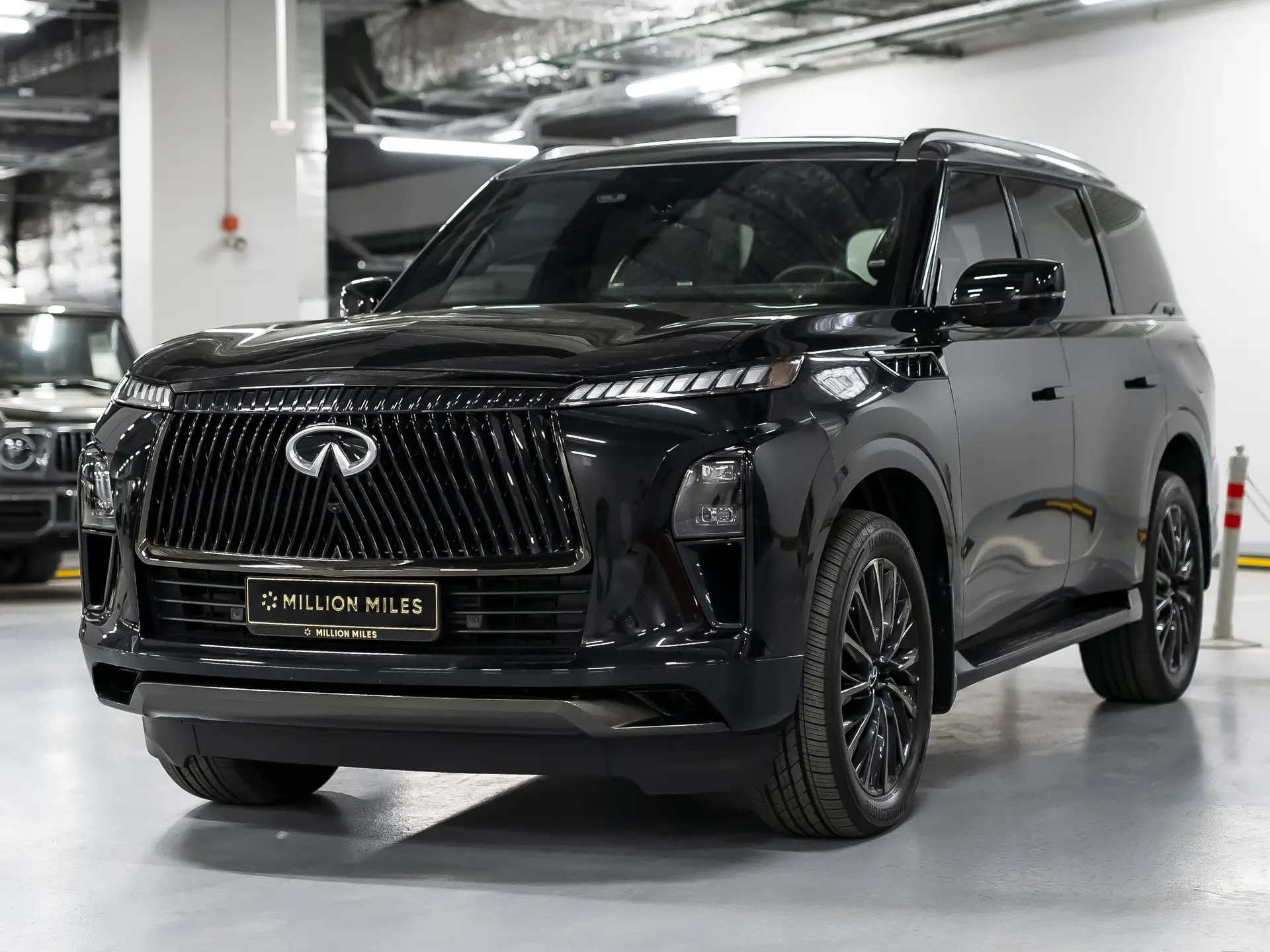 Infiniti QX80, II, 2025 купить в салоне Million Miles