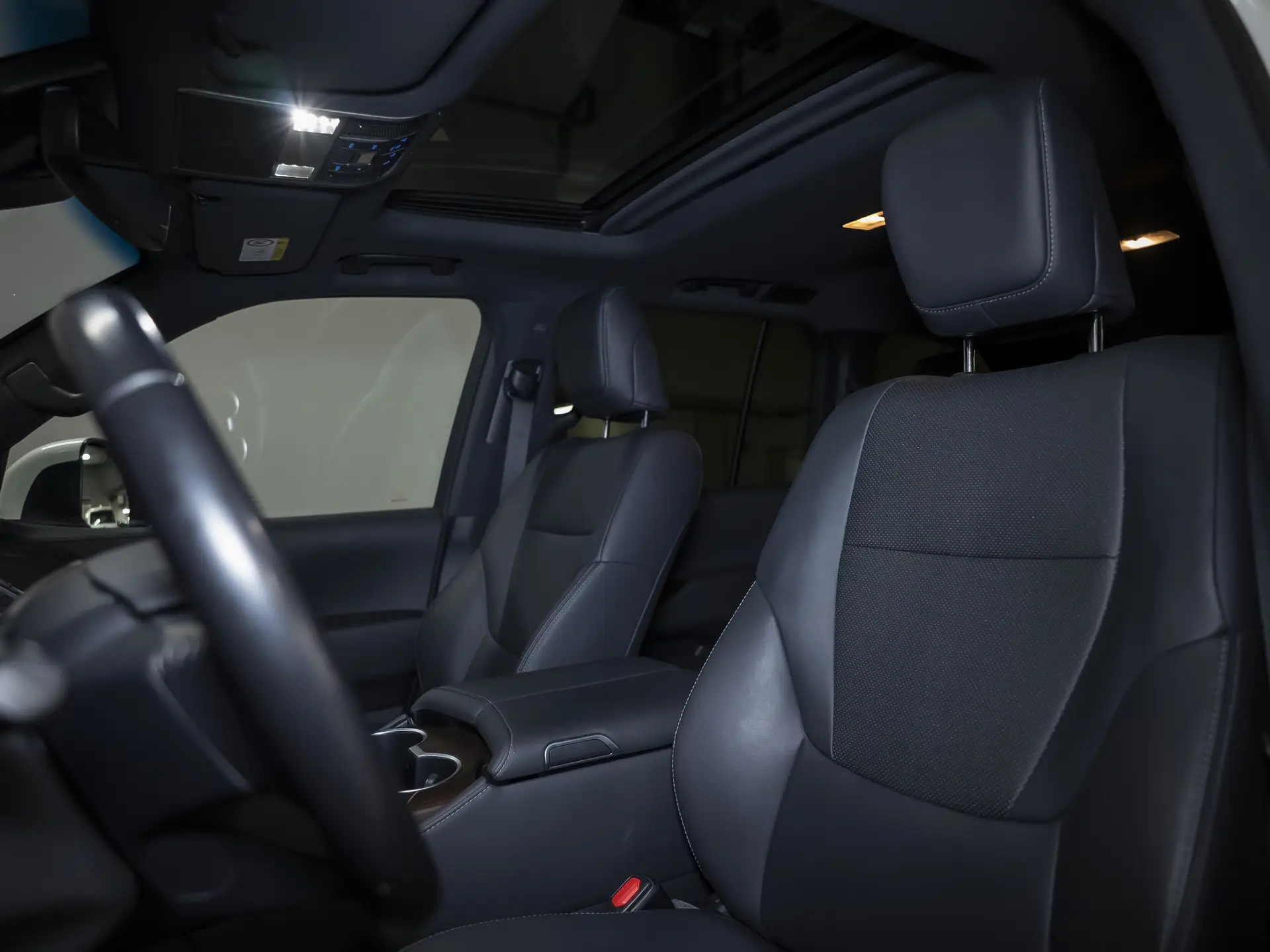 Toyota Land Cruiser, 300 Series, 2022 купить в салоне Million Miles