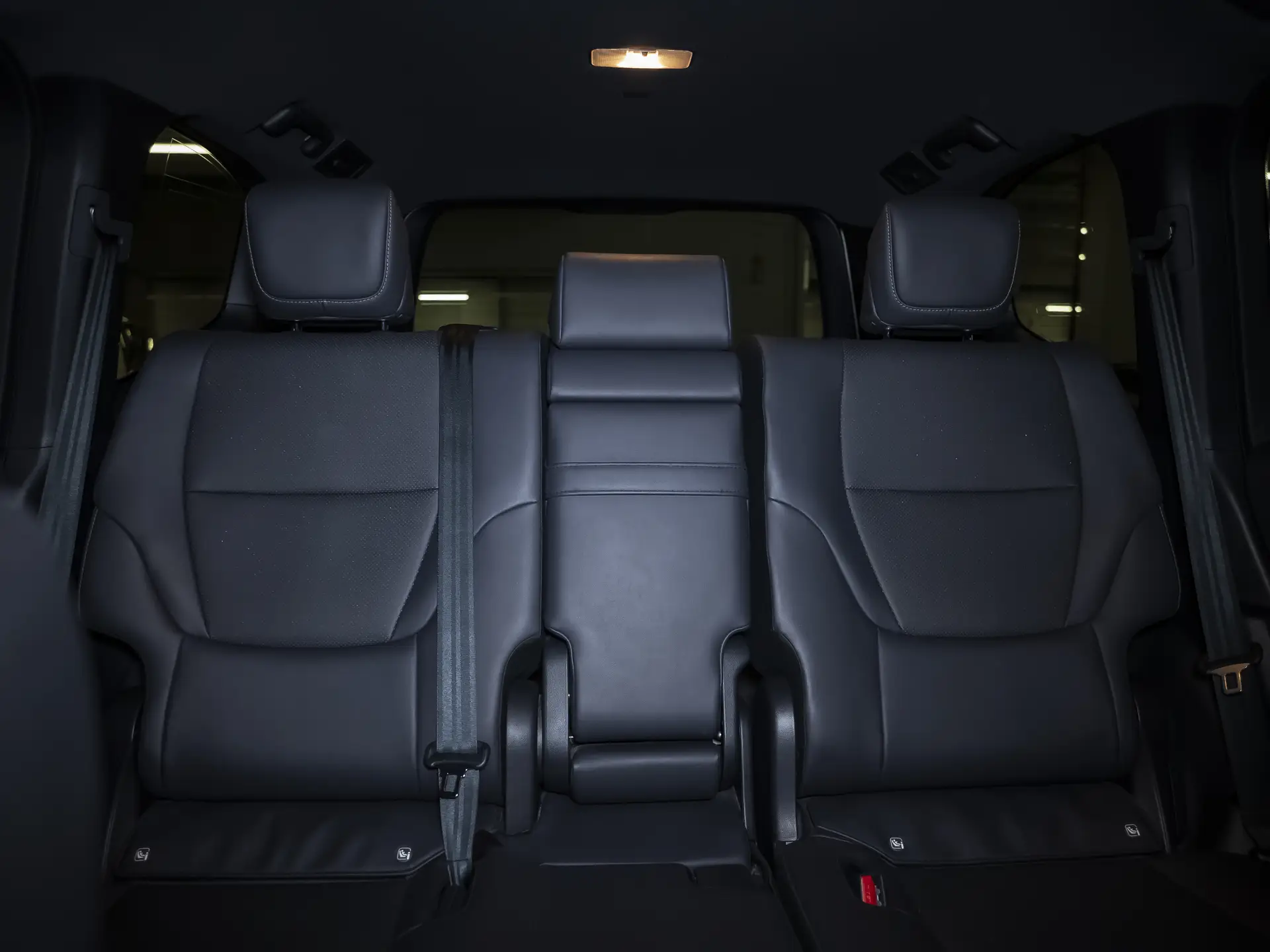 Toyota Land Cruiser, 300 Series, 2022 купить в салоне Million Miles