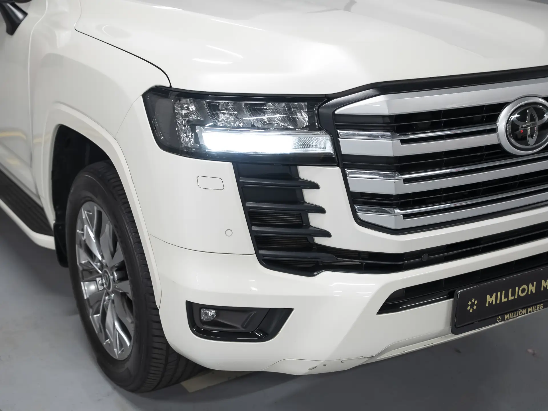 Toyota Land Cruiser, 300 Series, 2022 купить в салоне Million Miles