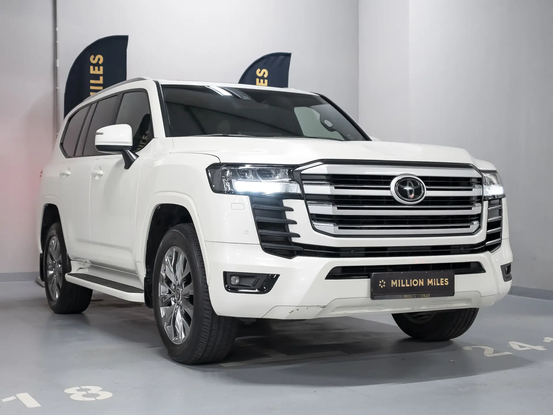 Toyota Land Cruiser, 300 Series, 2022 купить в салоне Million Miles