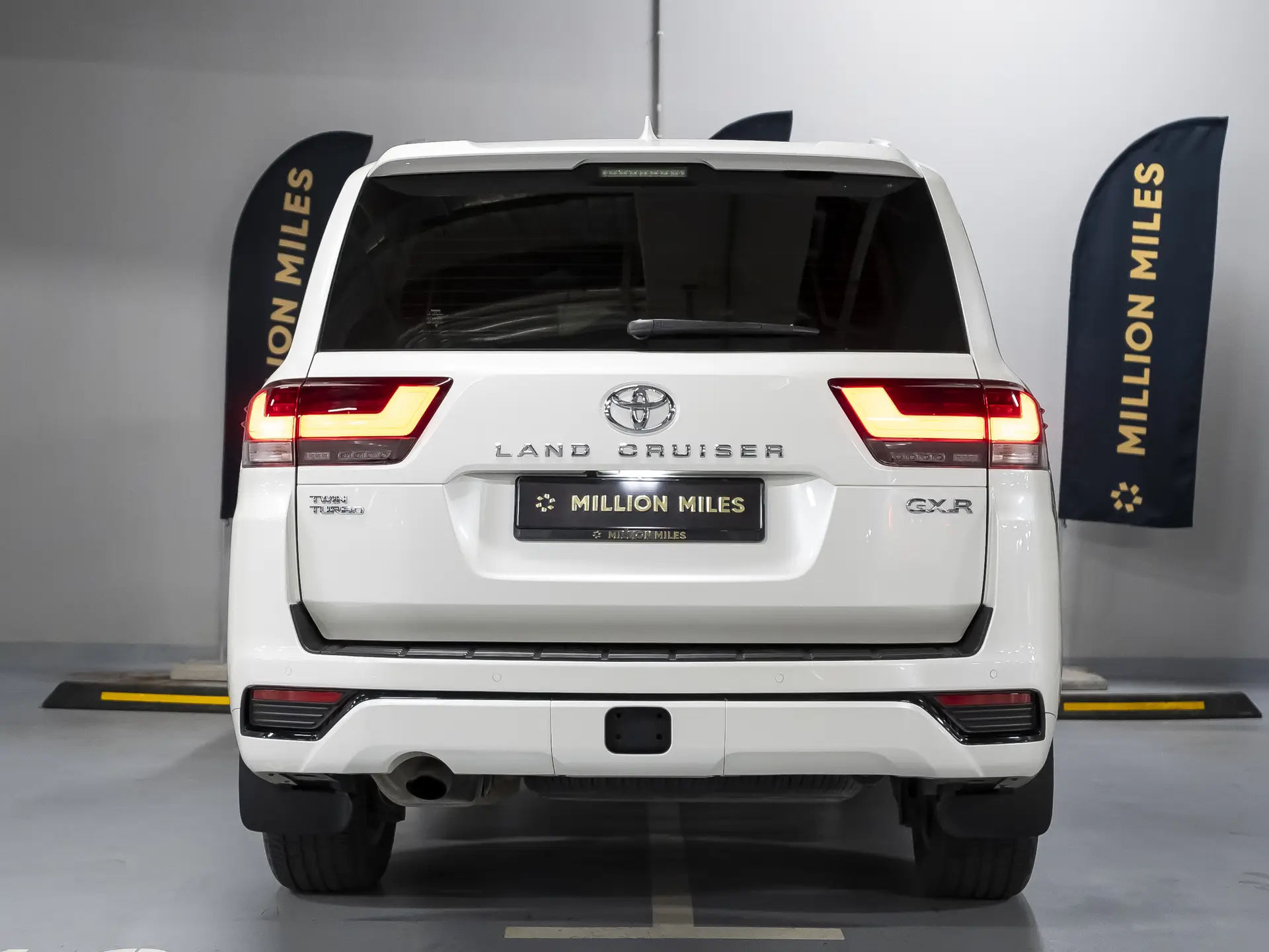 Toyota Land Cruiser, 300 Series, 2022 купить в салоне Million Miles