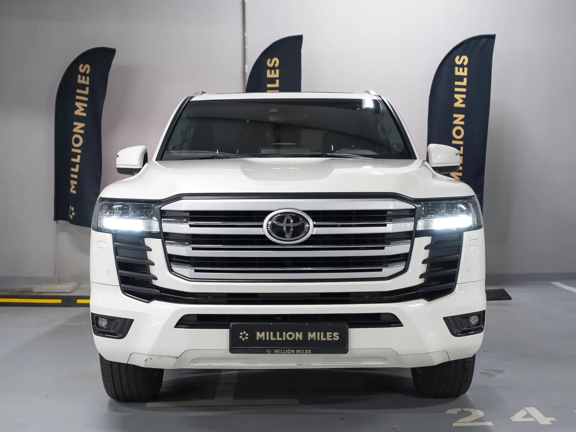 Toyota Land Cruiser, 300 Series, 2022 купить в салоне Million Miles