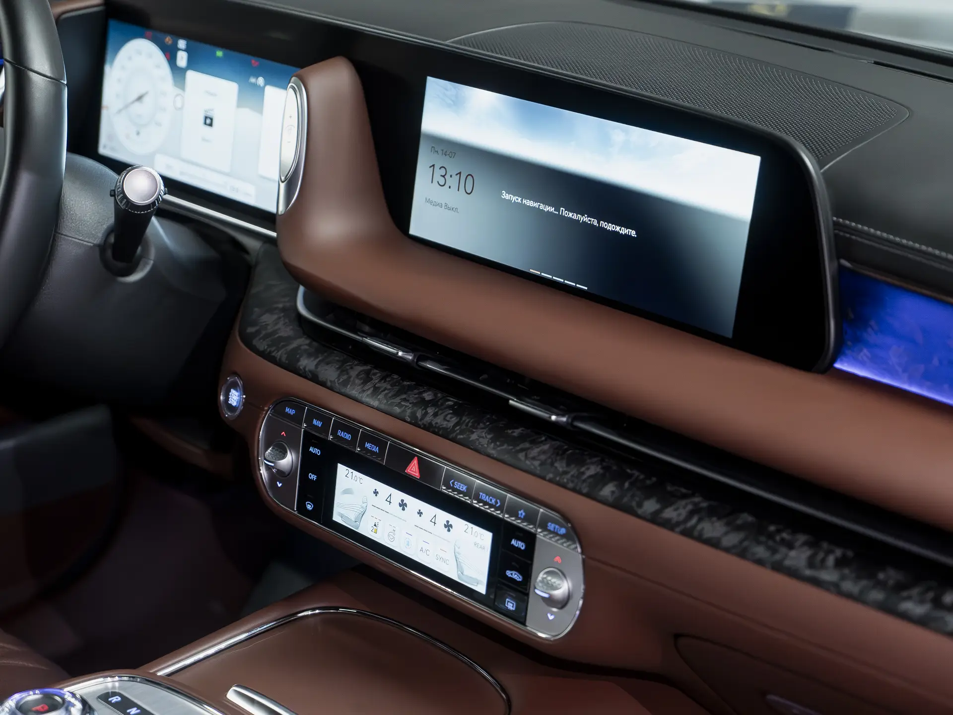 Genesis G90, II, 2023 купить в салоне Million Miles