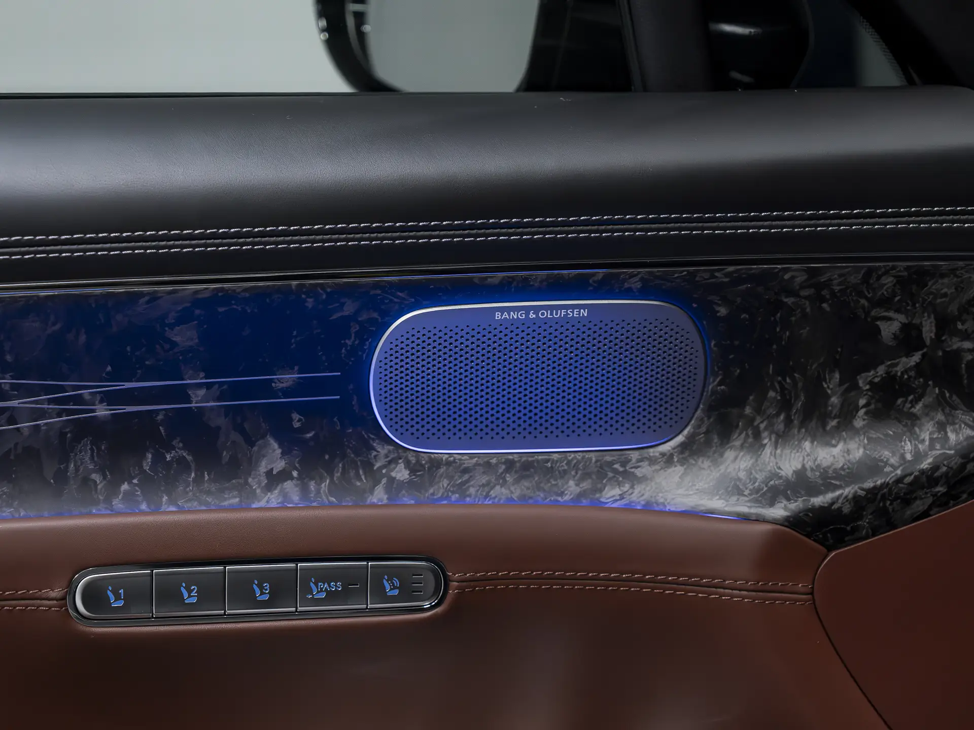 Genesis G90, II, 2023 купить в салоне Million Miles