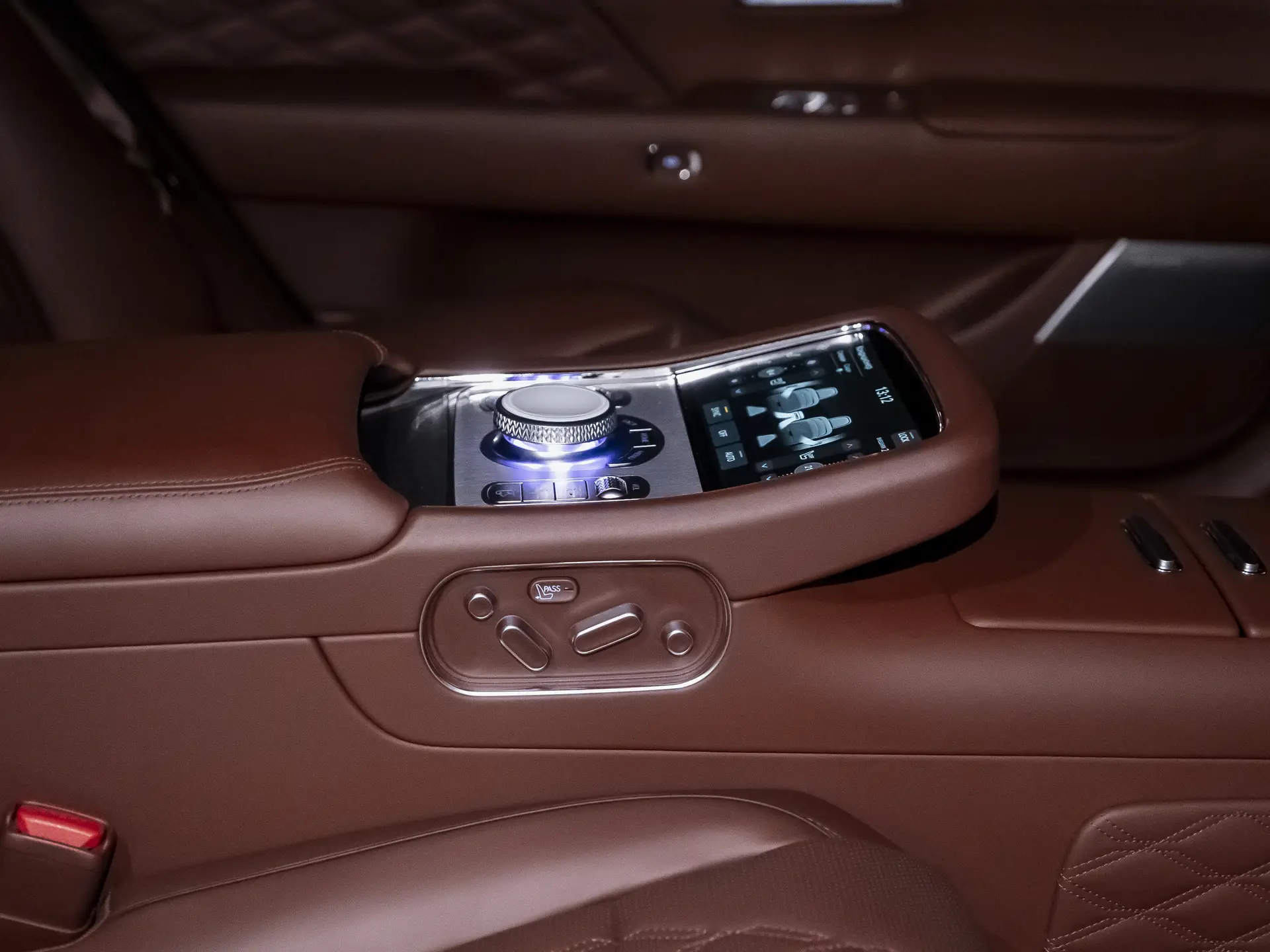 Genesis G90, II, 2023 купить в салоне Million Miles