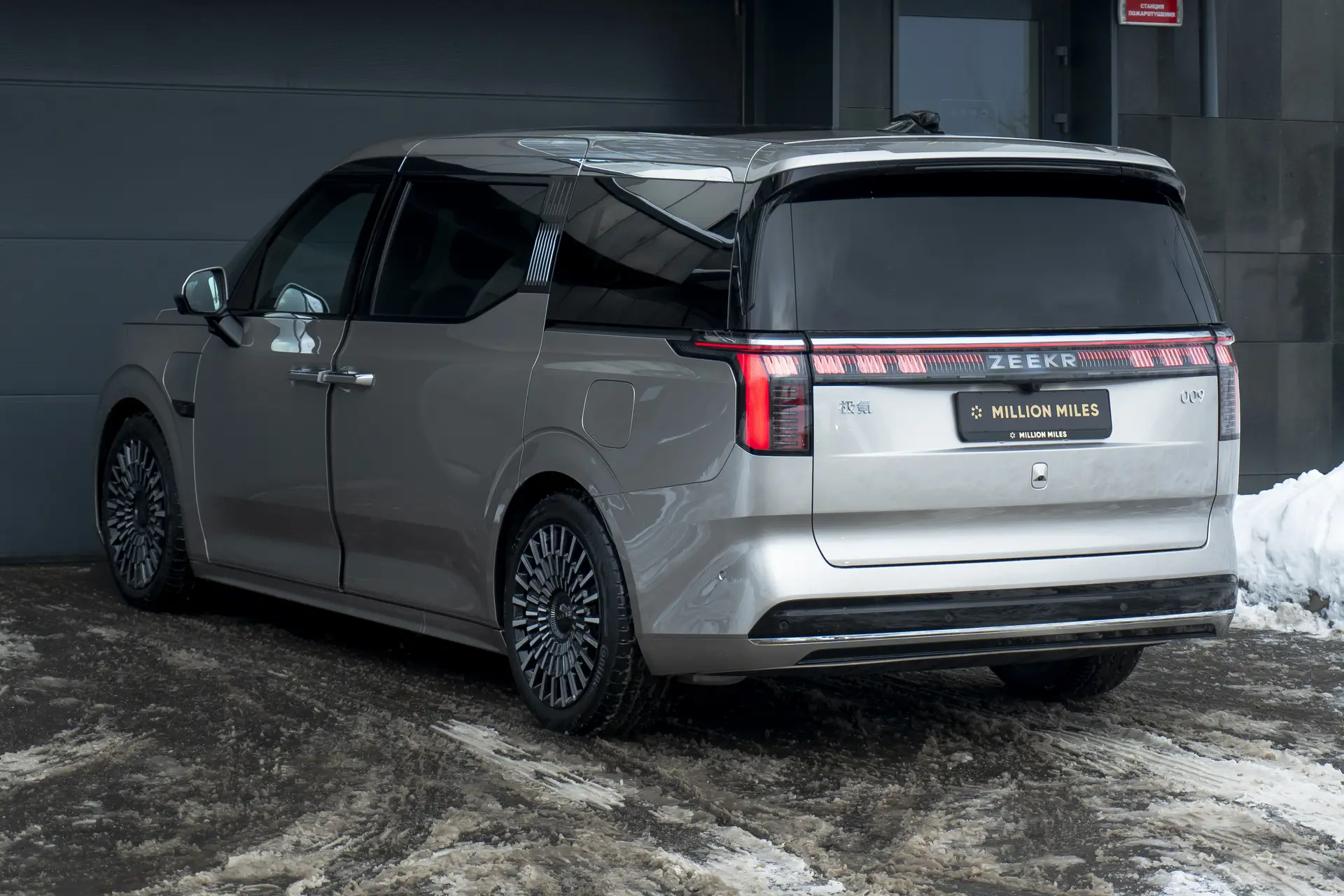 Zeekr 009, I Рестайлинг, 2025 купить в салоне Million Miles