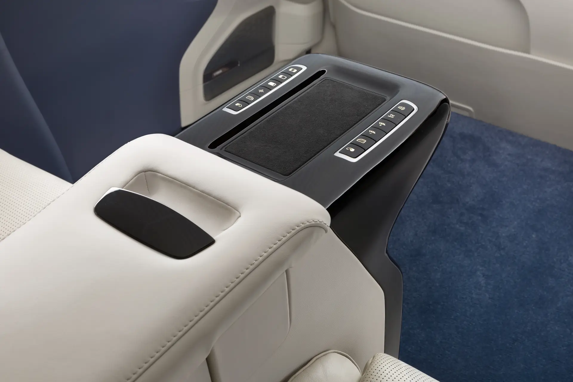 Zeekr 009, I Рестайлинг, 2025 купить в салоне Million Miles