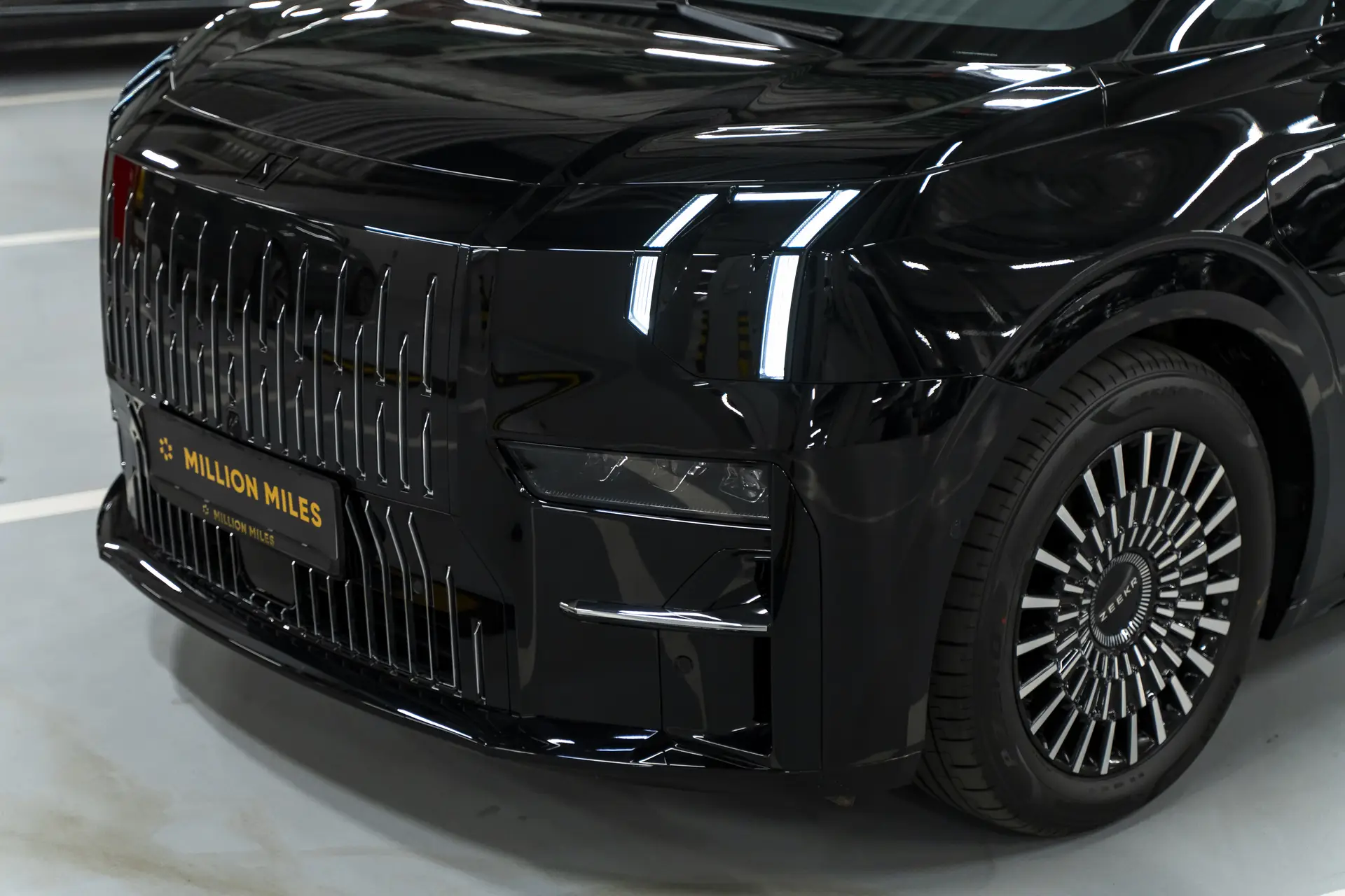 Zeekr 009, I Рестайлинг, 2025 купить в салоне Million Miles