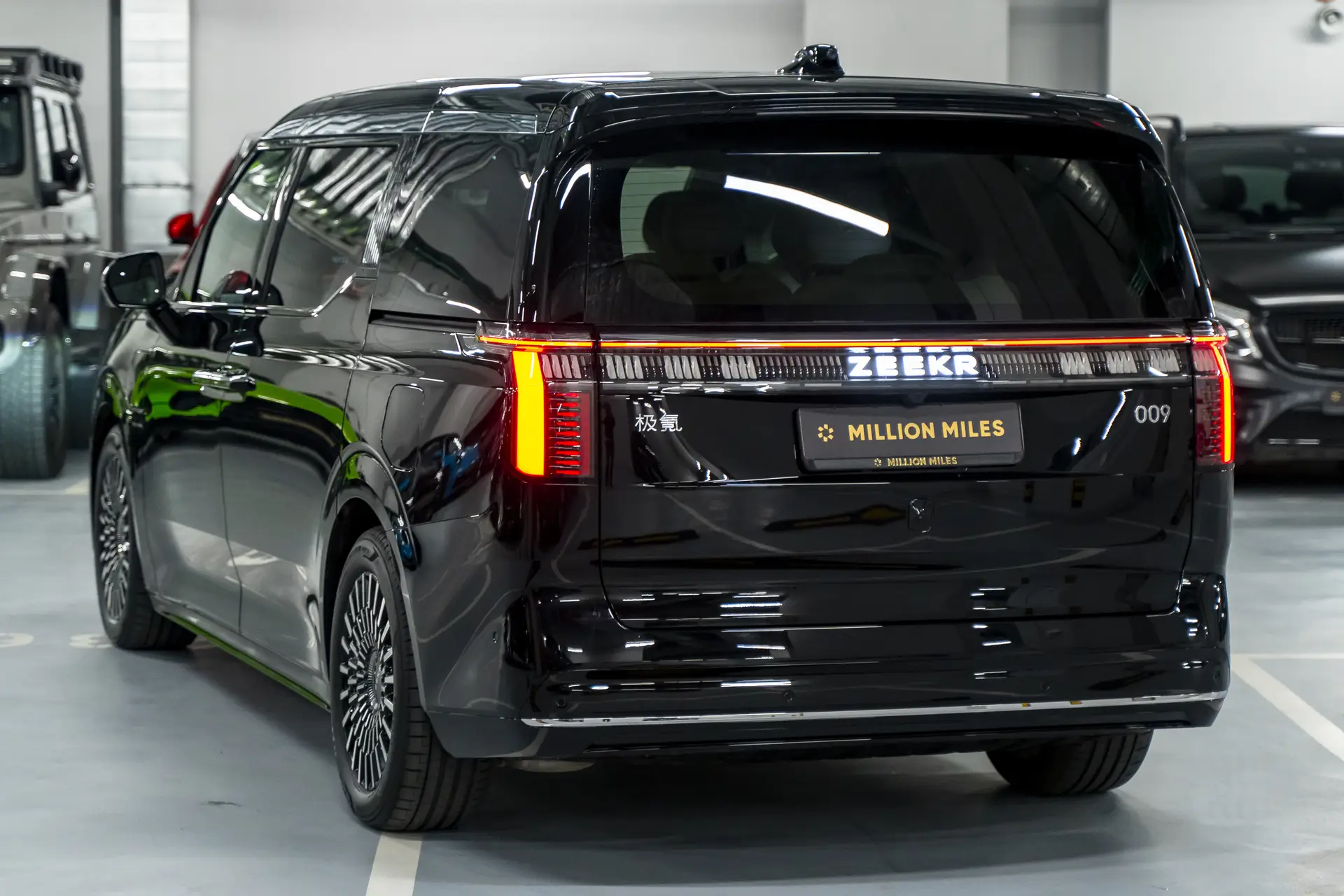 Zeekr 009, I Рестайлинг, 2025 купить в салоне Million Miles