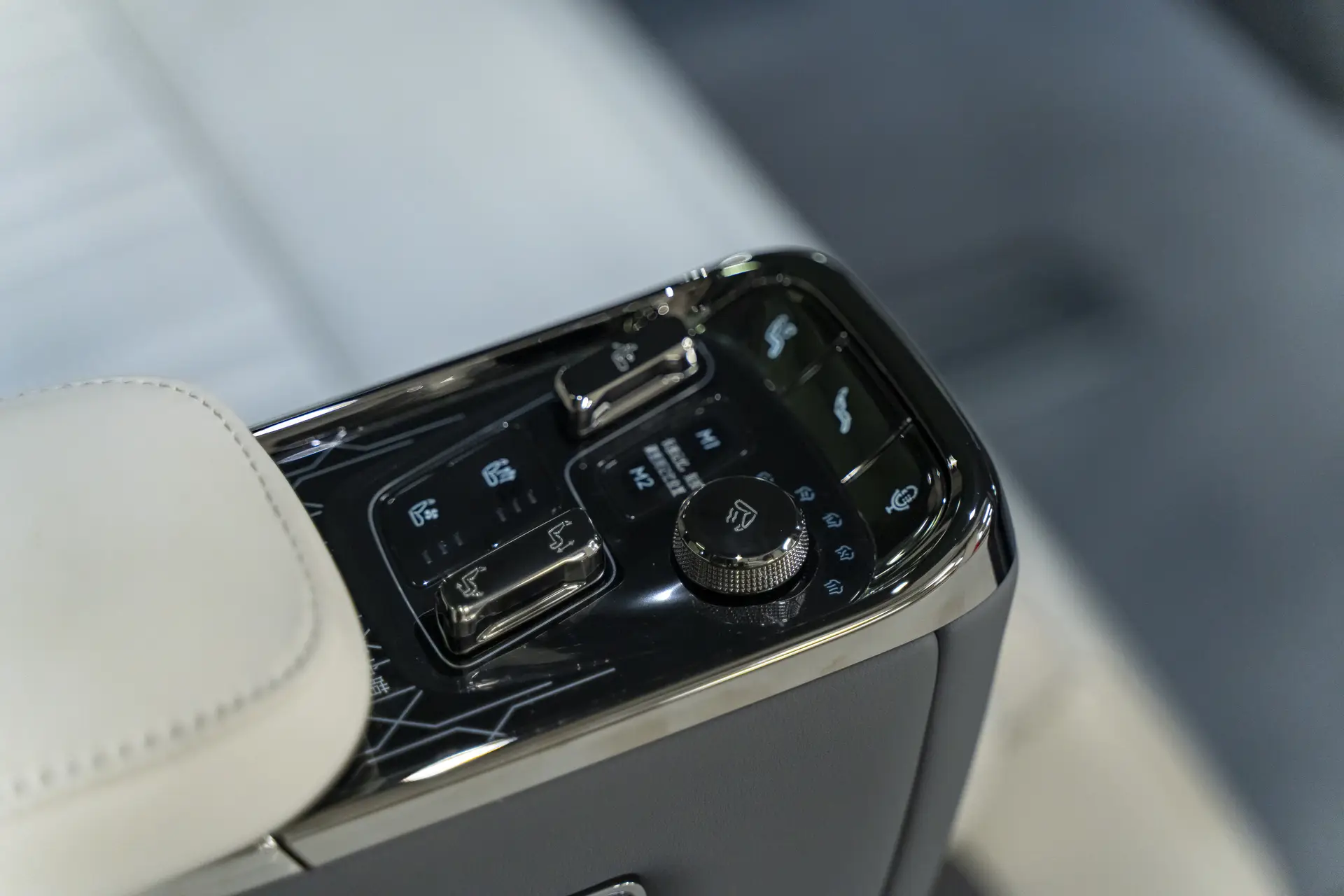 Zeekr 009, I Рестайлинг, 2025 купить в салоне Million Miles