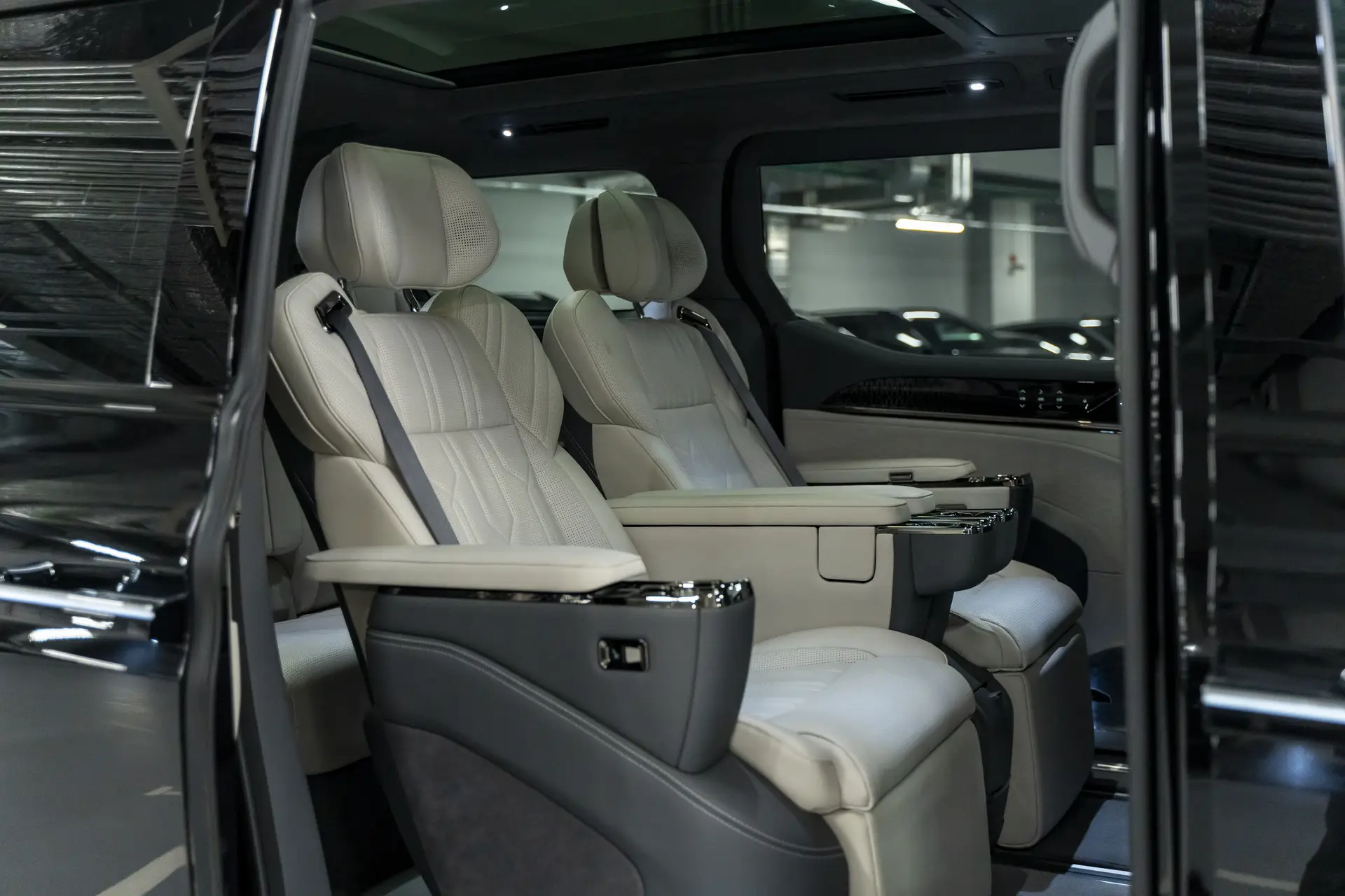 Zeekr 009, I Рестайлинг, 2025 купить в салоне Million Miles