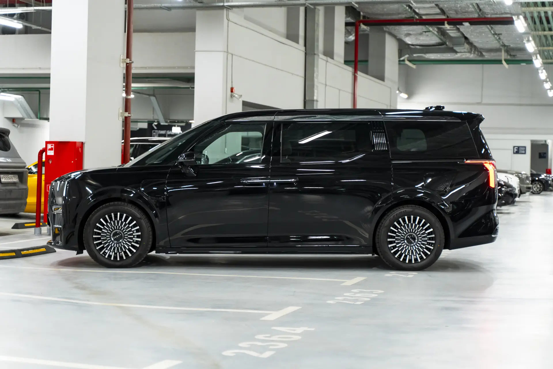 Zeekr 009, I Рестайлинг, 2025 купить в салоне Million Miles