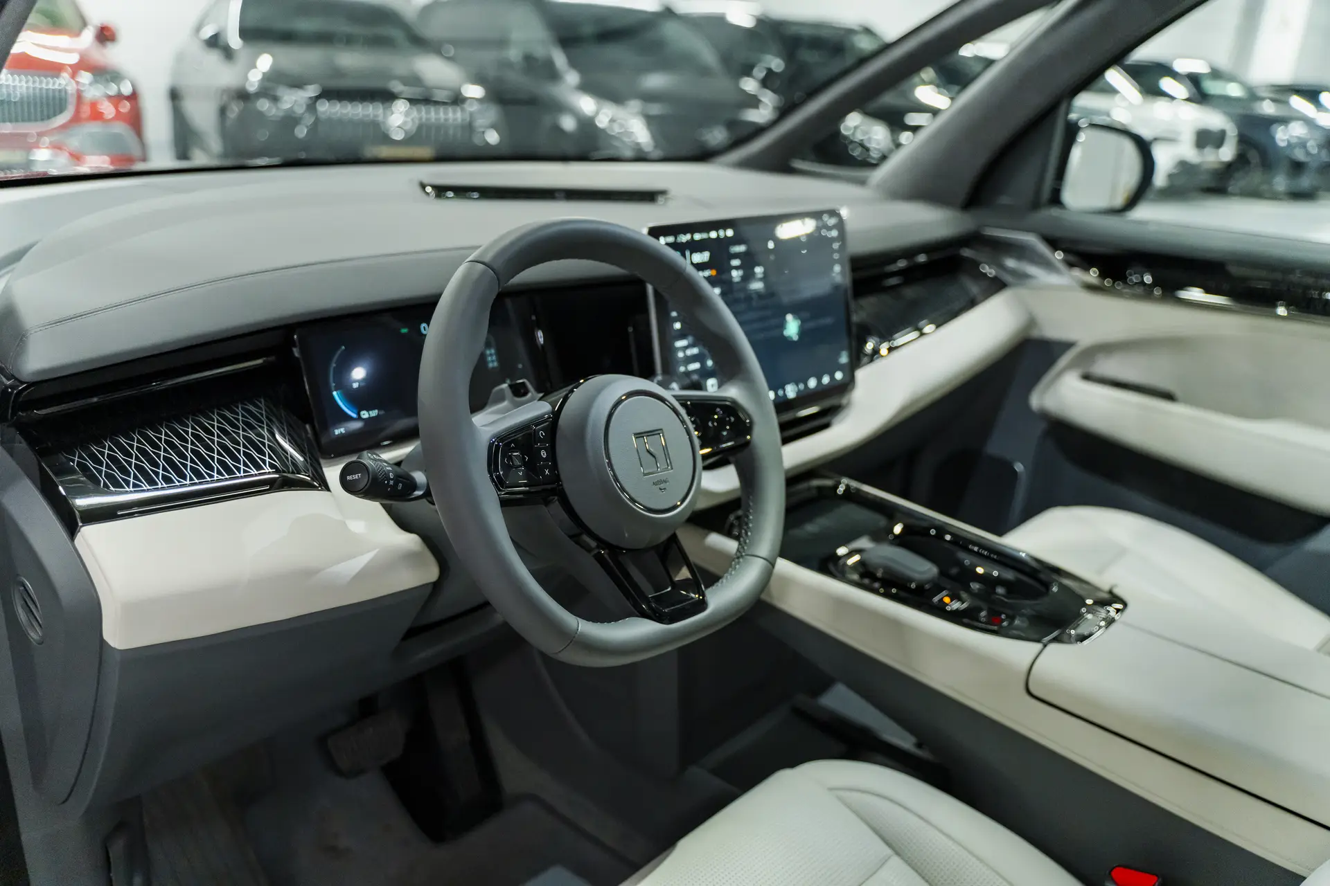 Zeekr 009, I Рестайлинг, 2025 купить в салоне Million Miles